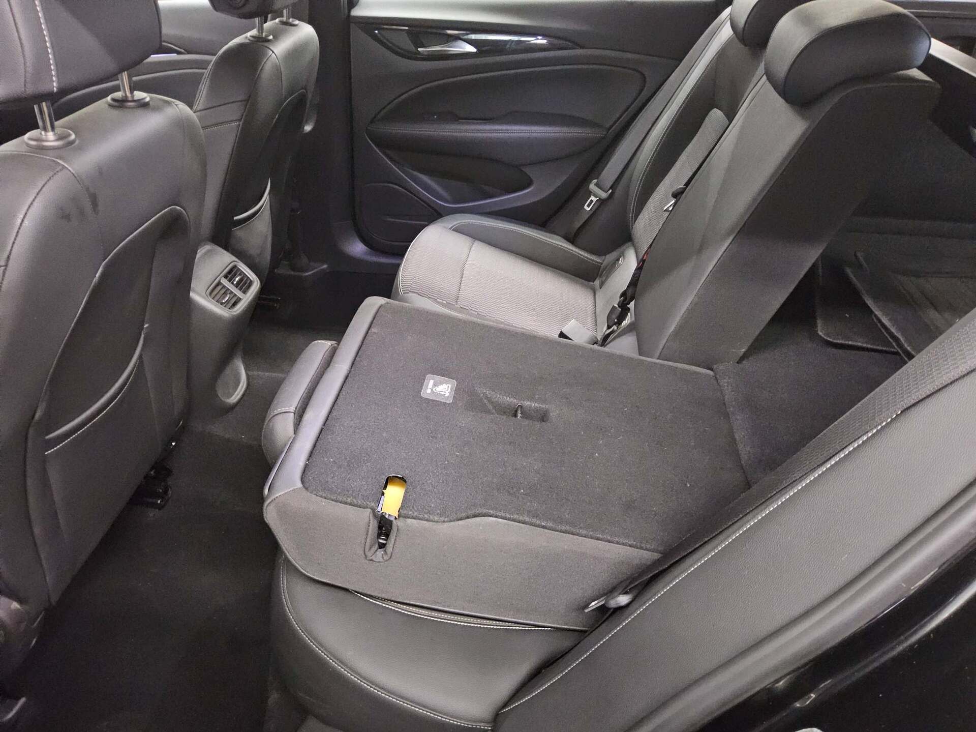 Opel Insignia ST 2.0 D Elegance Navi LED T-Leder RFK 12