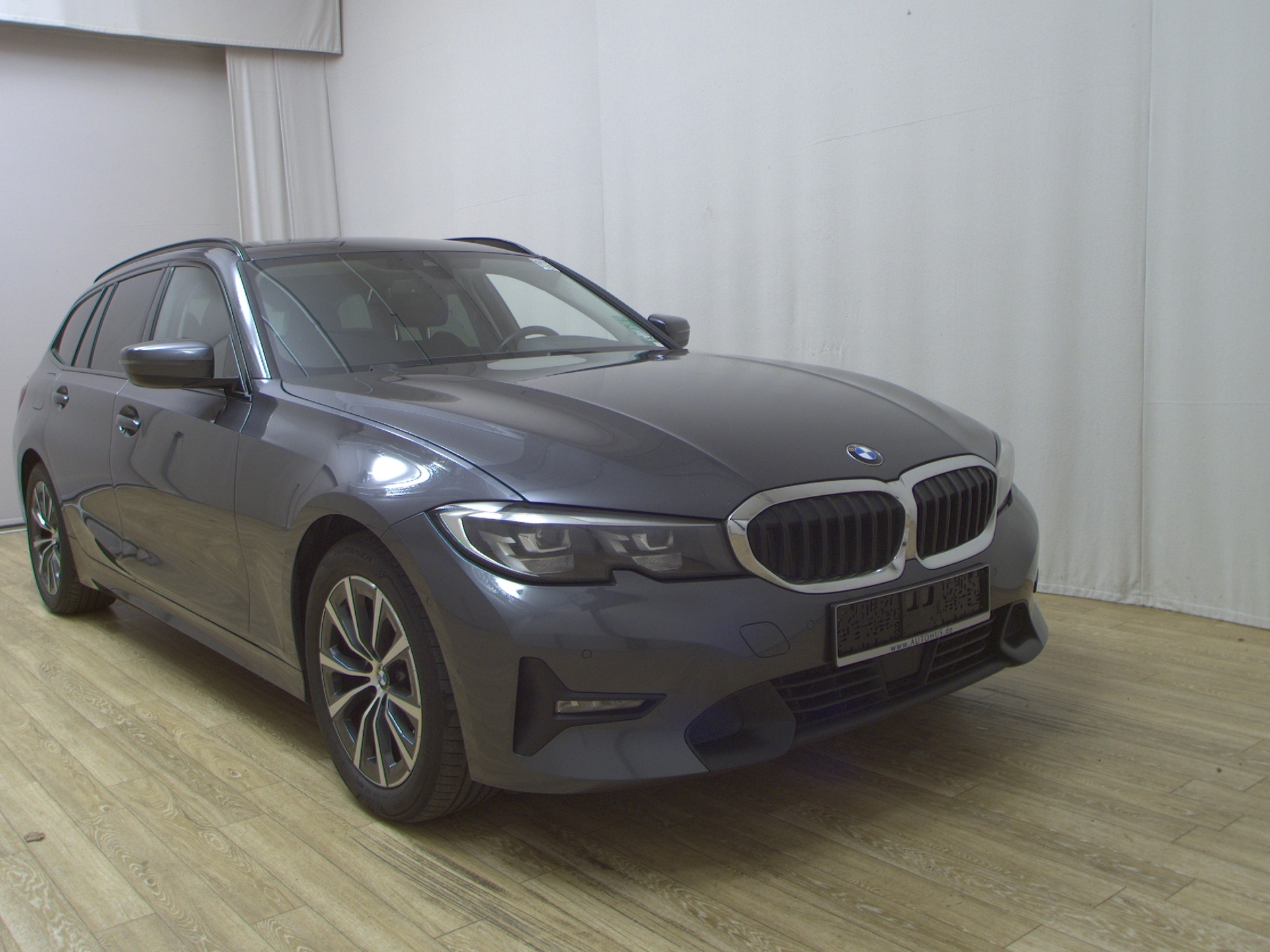 BMW 318dA Touring Sport-Line T-Leder Navi LED LC Pro 3
