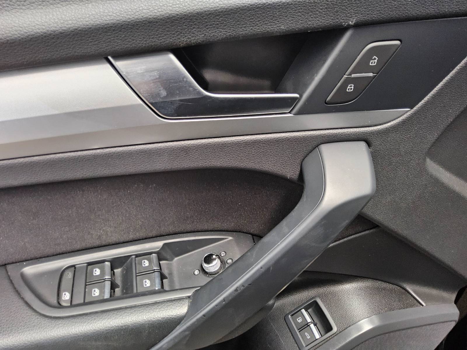 Audi Q5 50 TFSI e Qu. advanced Navi LED virtual ACC 10