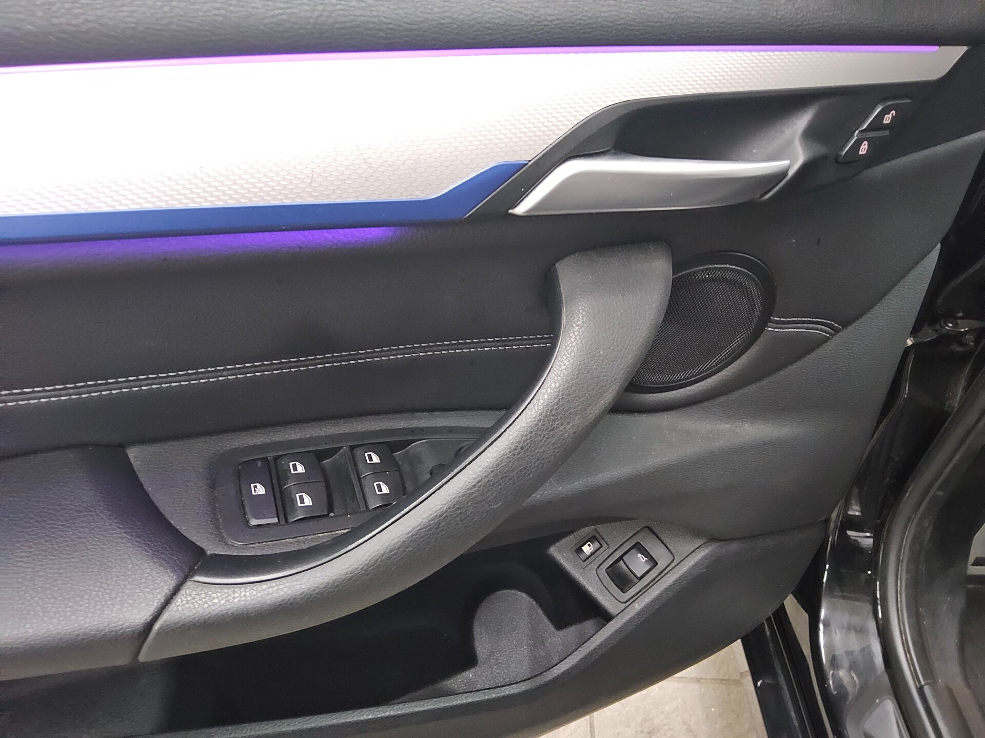 BMW X1 xDrive25e M-Sport T-Leder Navi LED AHK 9