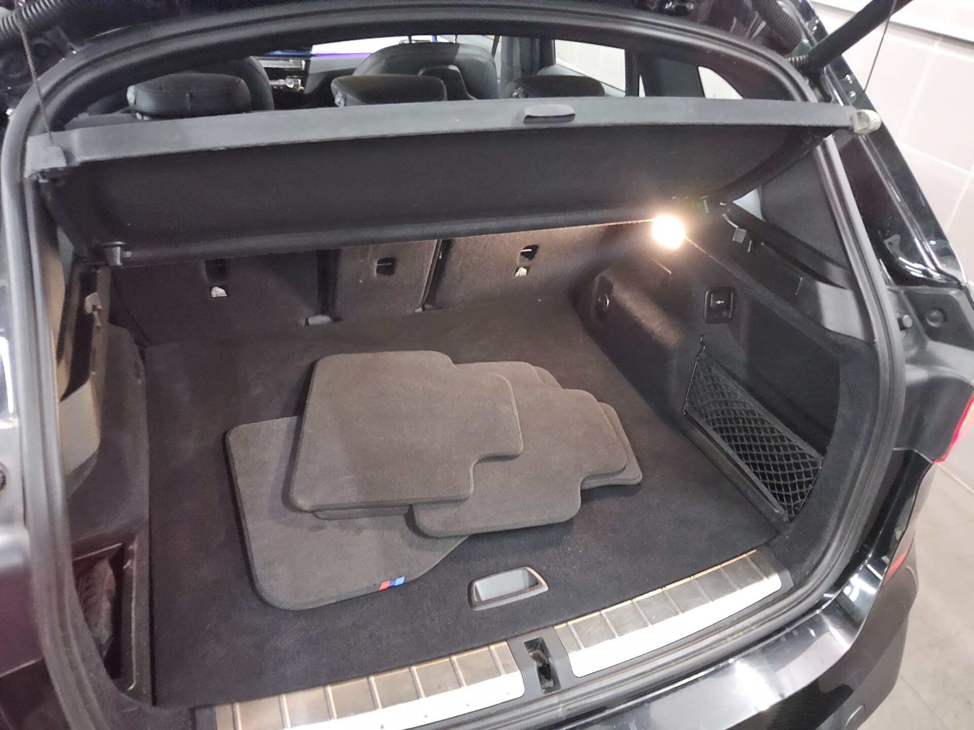 BMW X1 xDrive25e M-Sport T-Leder Navi LED AHK 12