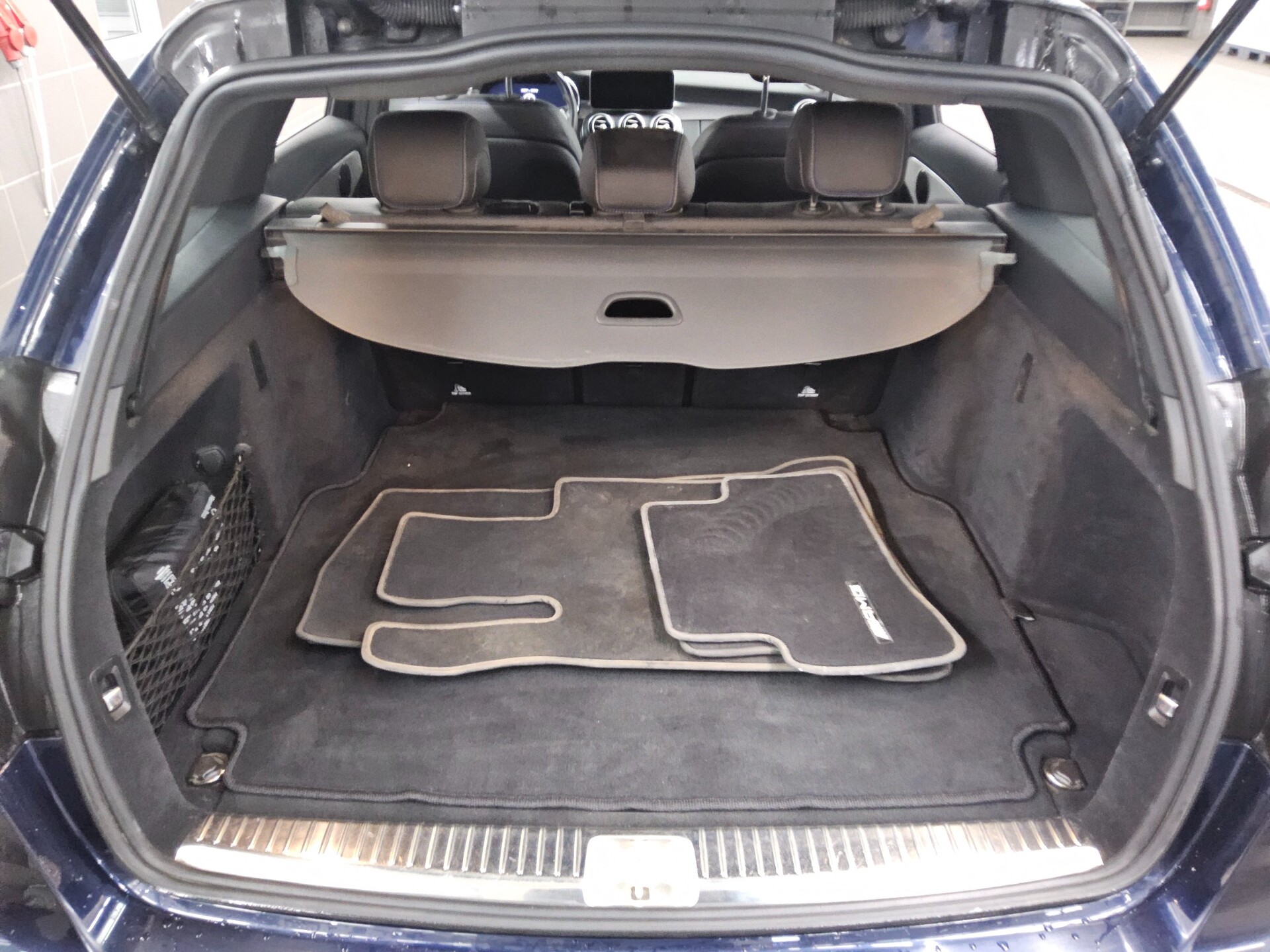 Mercedes-Benz C 220 T d AMG-Line Night Navi LED Widescreen AHK 13