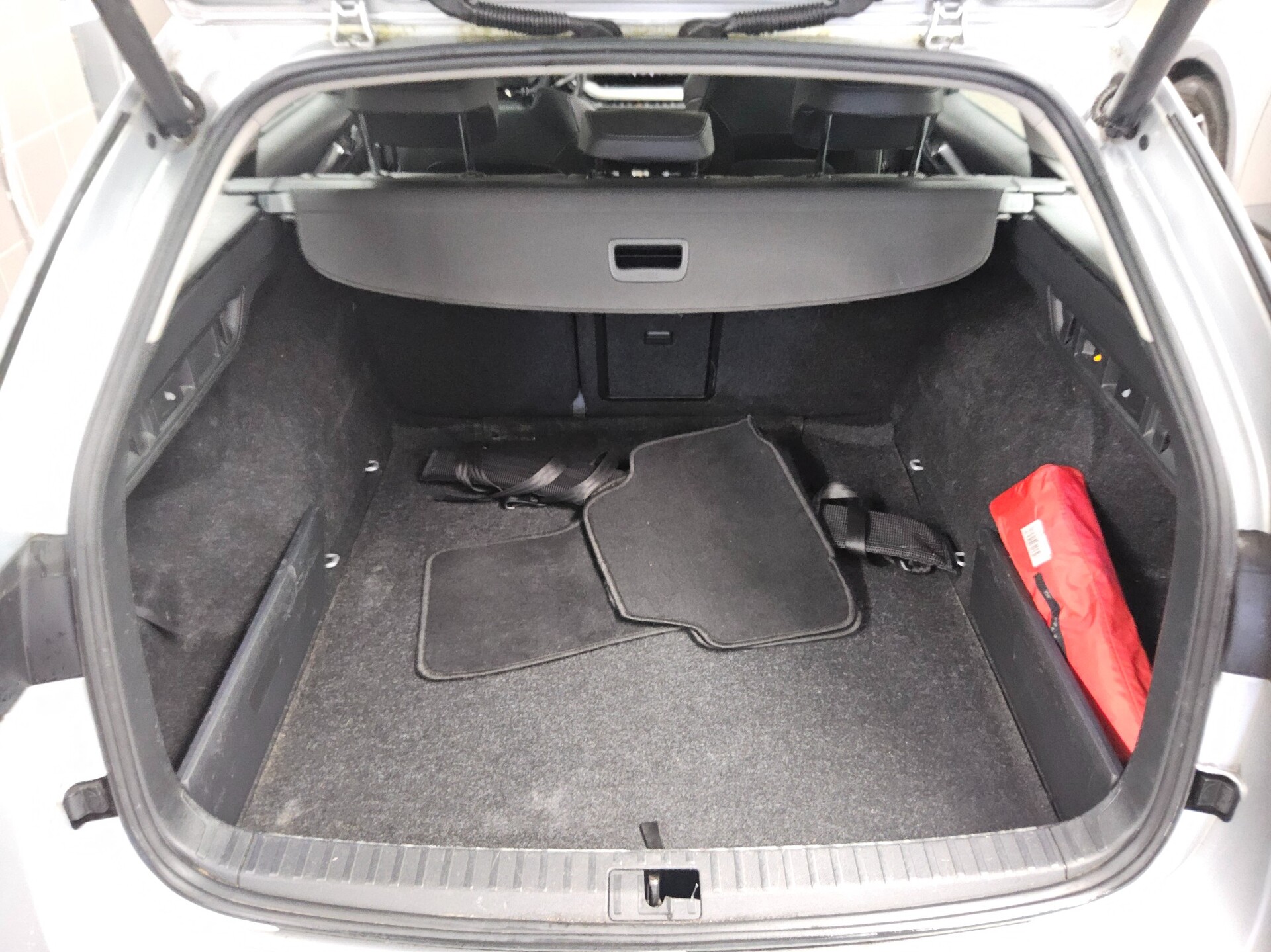 Skoda Octavia Kombi 2.0 TDI Style Leder Nav LED vc RFK 12