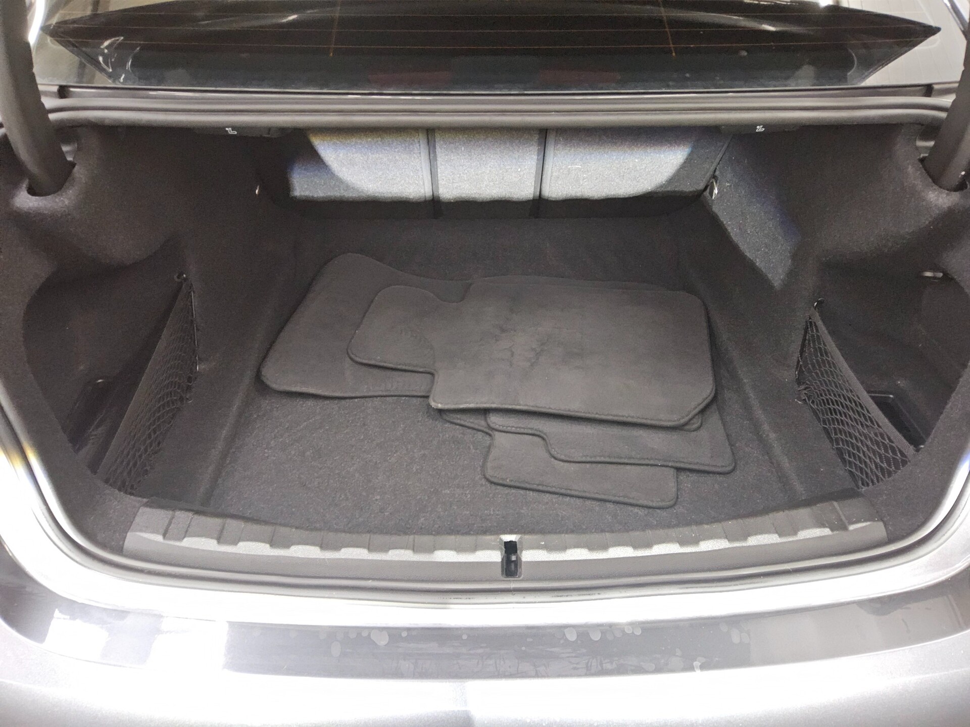 BMW 320dA Sport-Line T-Leder Navi LC prof. HuD LED+ 12