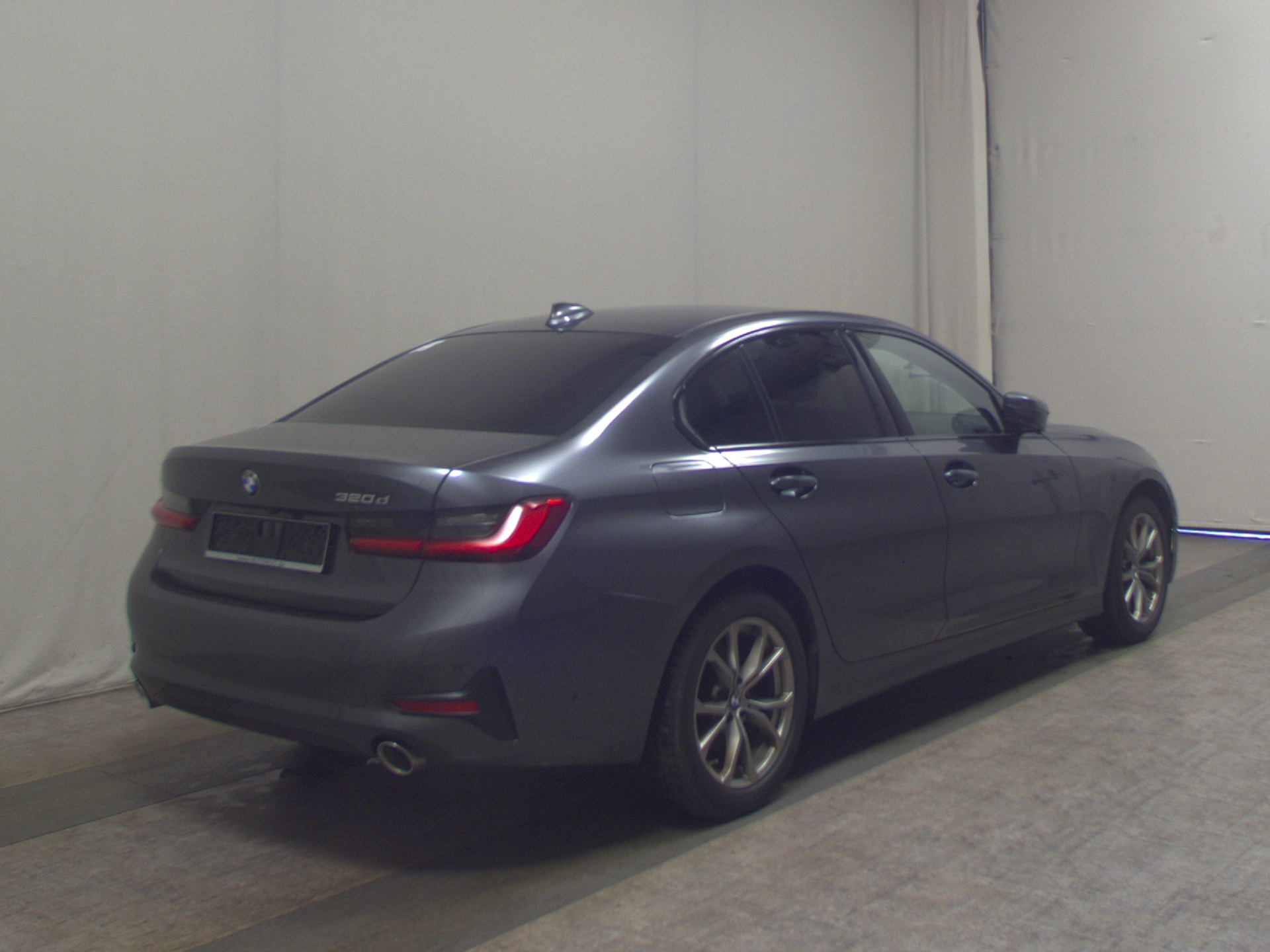 BMW 320dA Sport-Line T-Leder Navi LC prof. HuD LED+ 4