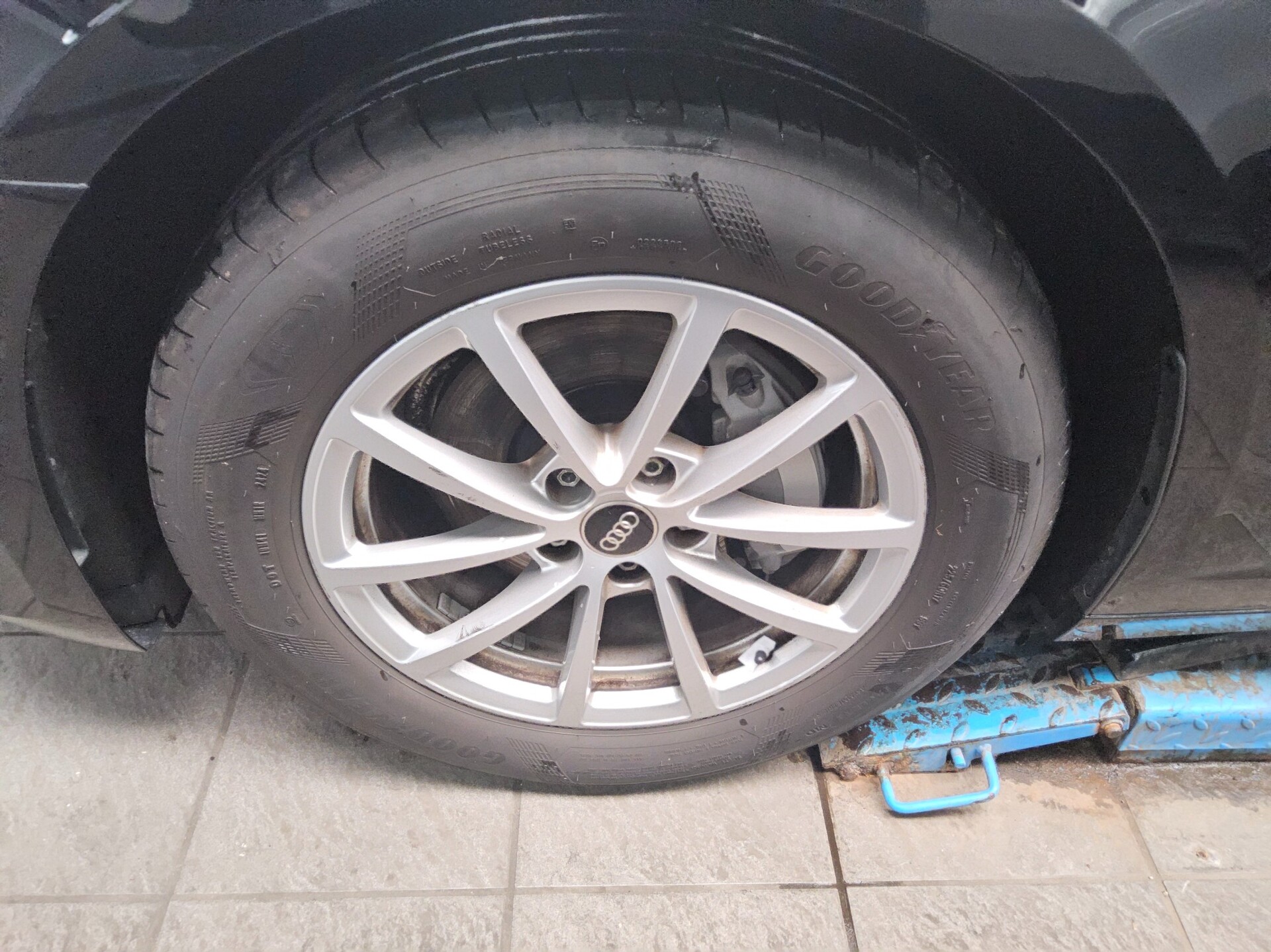 Audi A6 Avant 35 TDI Navi LED virtual Sound AHK 11