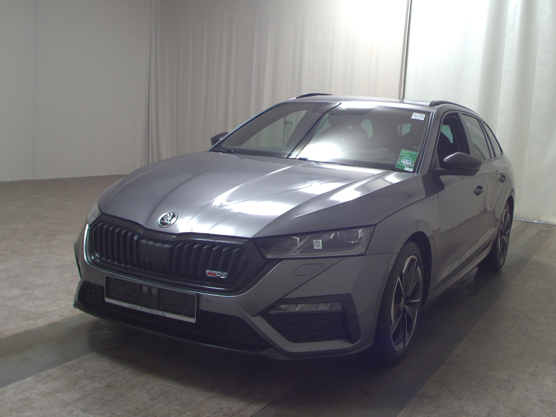 Skoda Octavia Kombi 2.0 TDI RS Navi LED vc Pano AHK 2