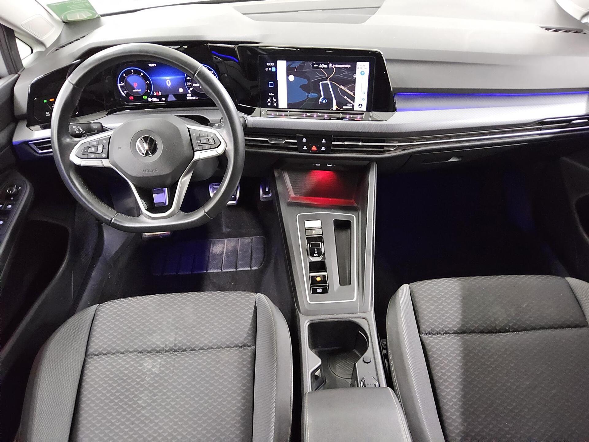 Volkswagen Golf-8 Var. 2.0 TDI Active Navi LED vc AHK StHzg 5