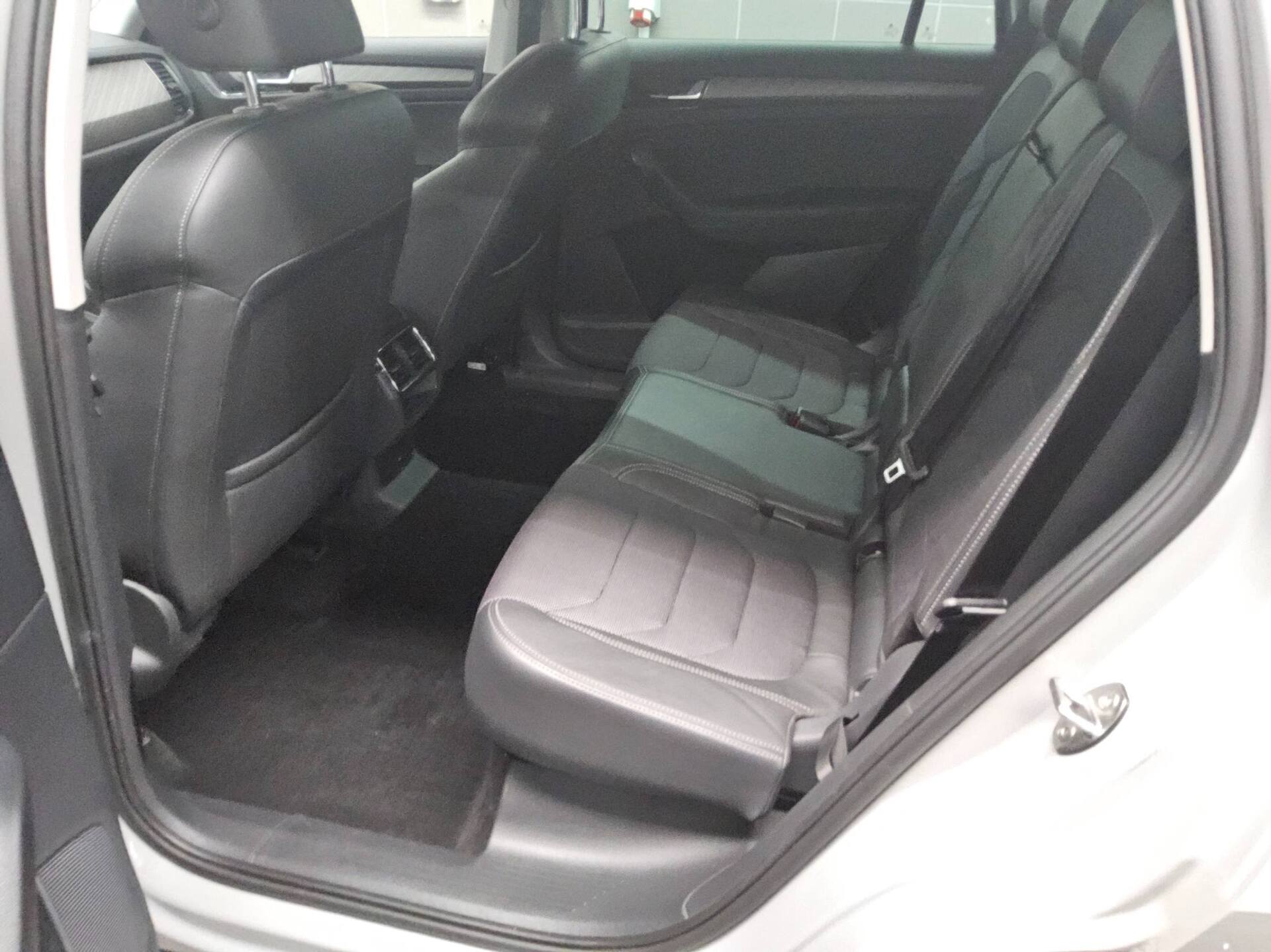 Skoda Kodiaq 2.0 TDI 4x4 Style Navi LED vc StHzg AHK 12