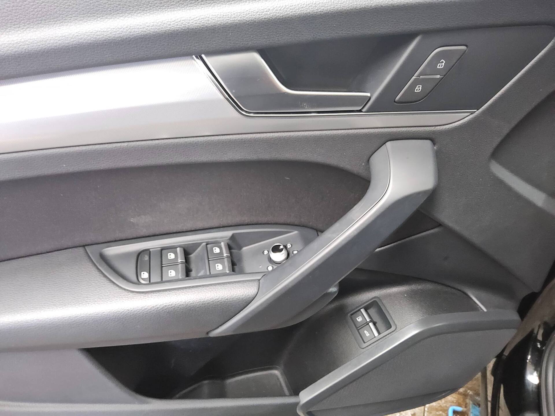 Audi Q5 50 TFSI e Qu. S-Line Ext. Navi LED vc RFK AHK 10