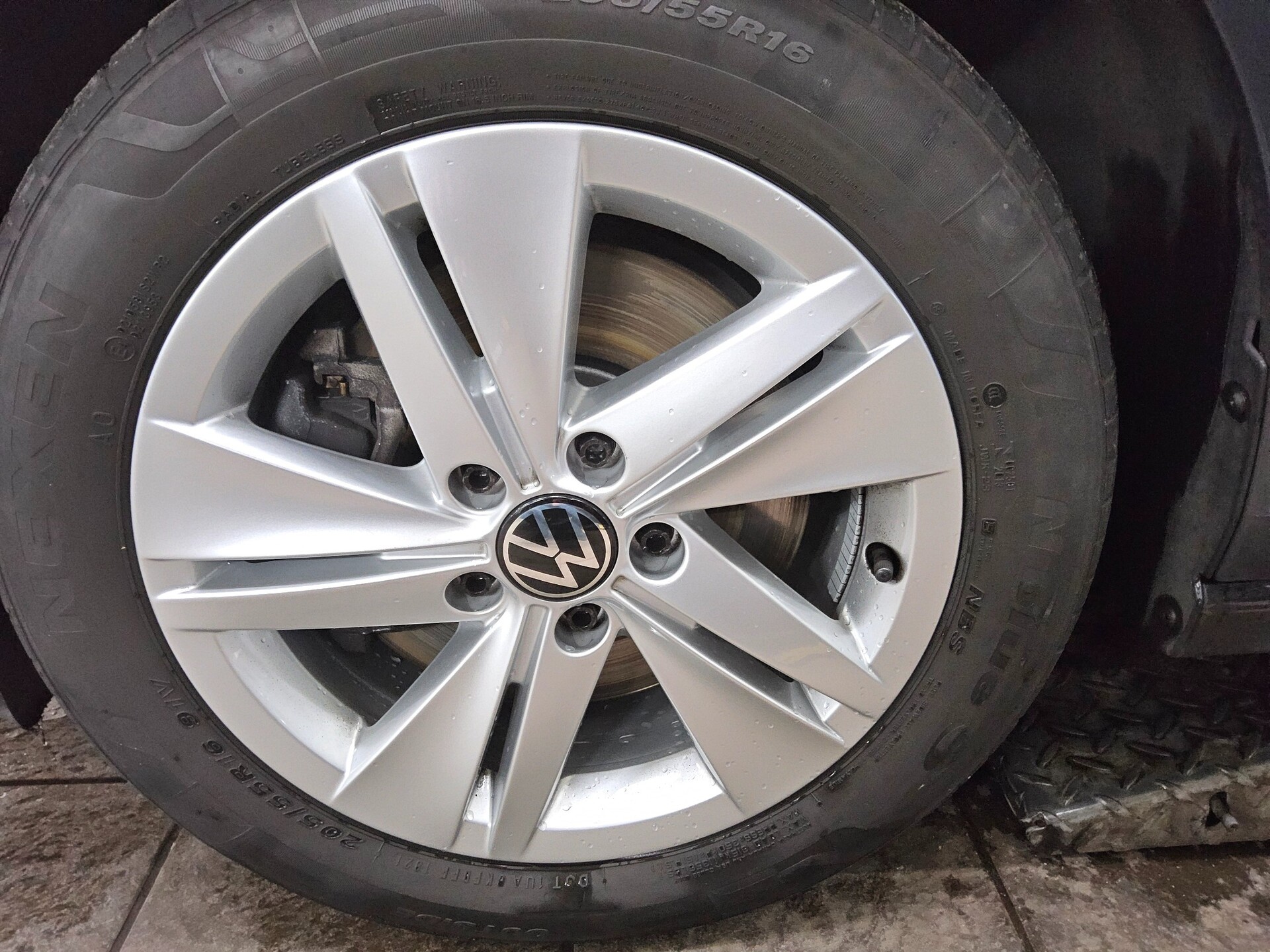 Volkswagen Golf-8 Var. 2.0 TDI Life Navi LED DC Pano ACC 11