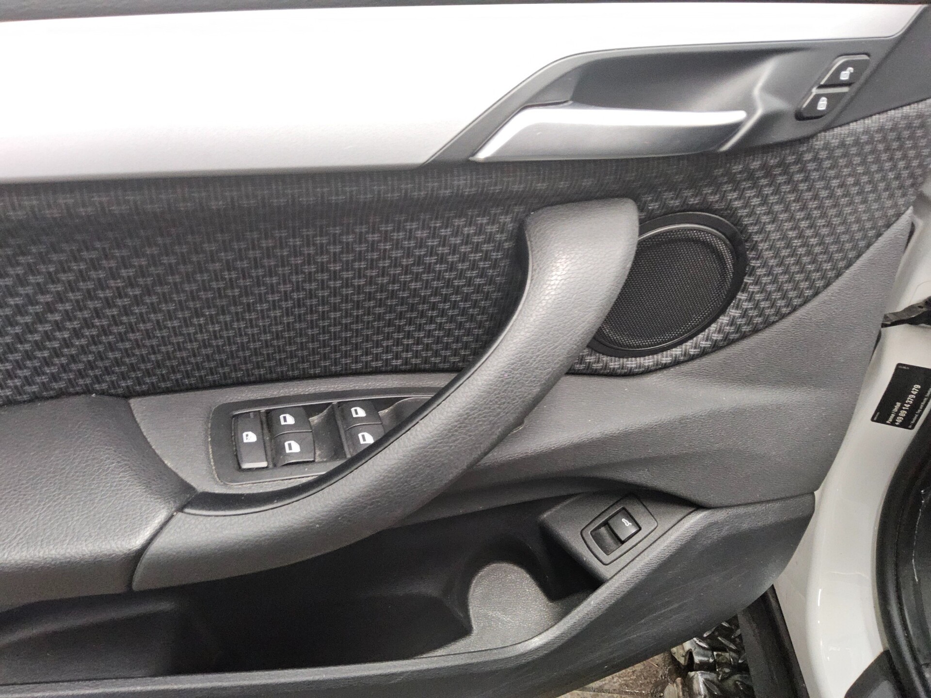 BMW X1 sDrive20d Advantage Navi LED HiFi RFK 9