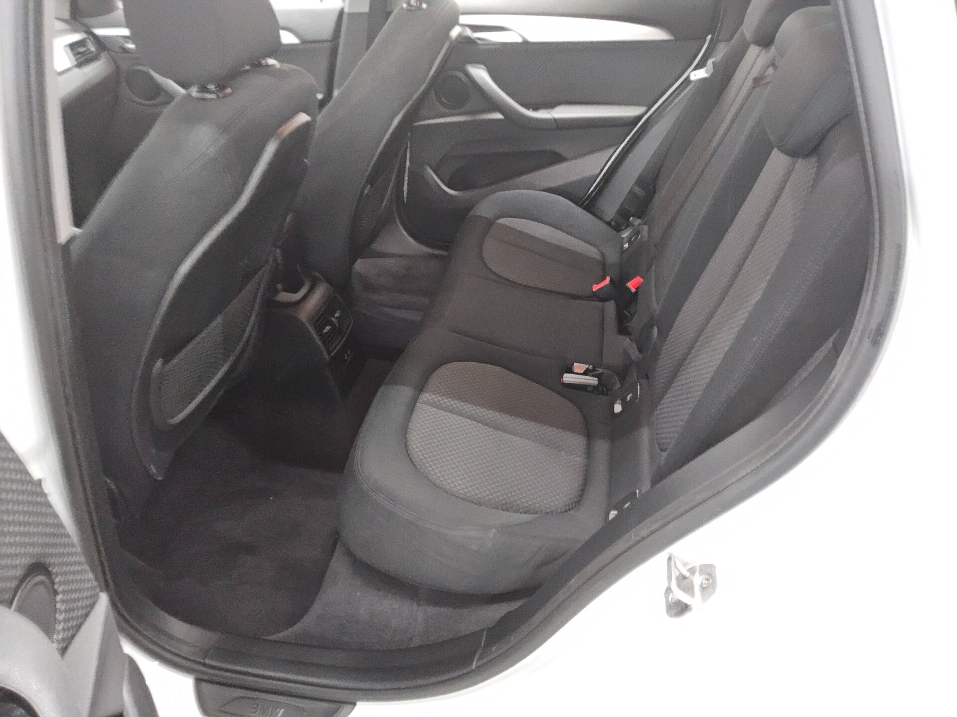 BMW X1 sDrive20d Advantage Navi LED HiFi RFK 13