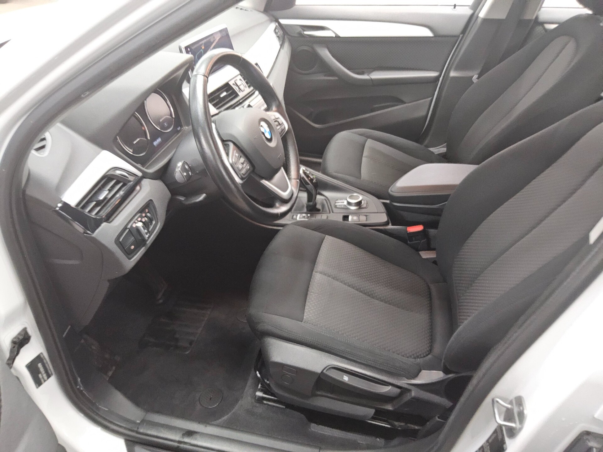 BMW X1 sDrive20d Advantage Navi LED HiFi RFK 8