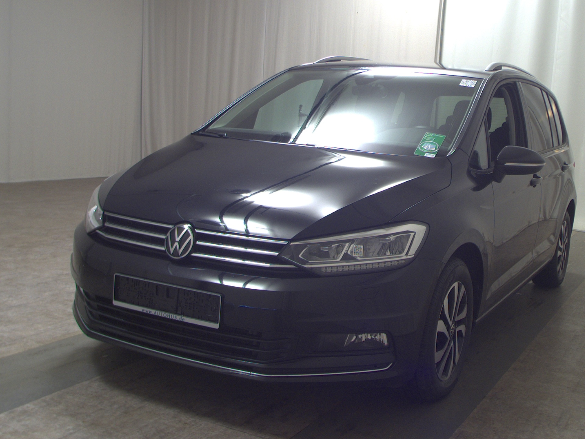Volkswagen Touran 2.0 TDI Active 7-Sitze Navi AID LED AHK 2