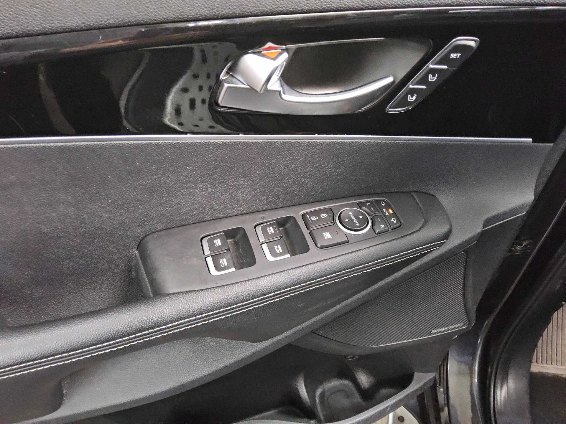 Kia Sorento 2.2 CRDI 4WD GT-Line Navi AHK HuD Pano 9