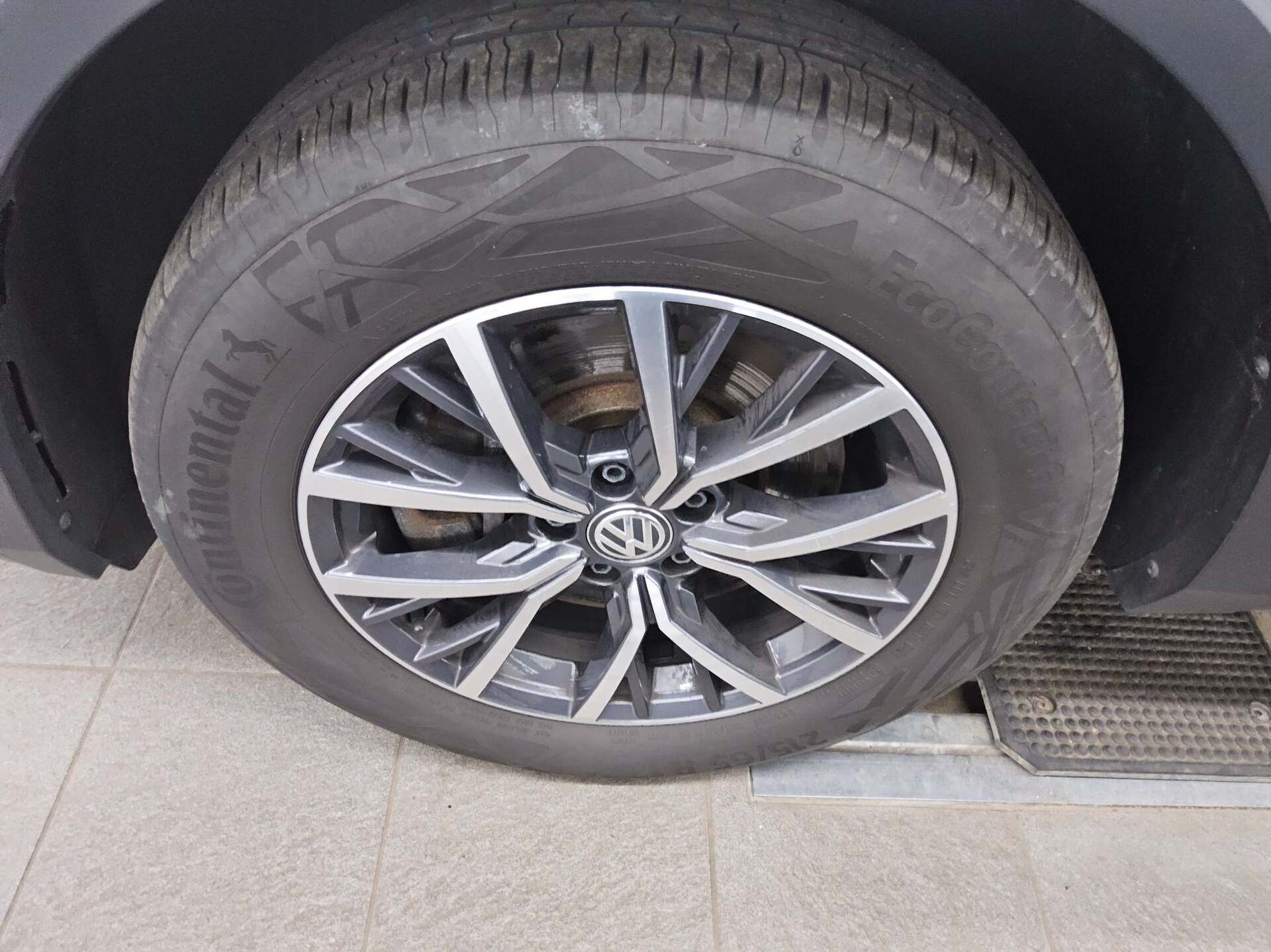 Volkswagen Tiguan Allspace 2.0 TDI 4M Comf. Navi AHK 360° 11