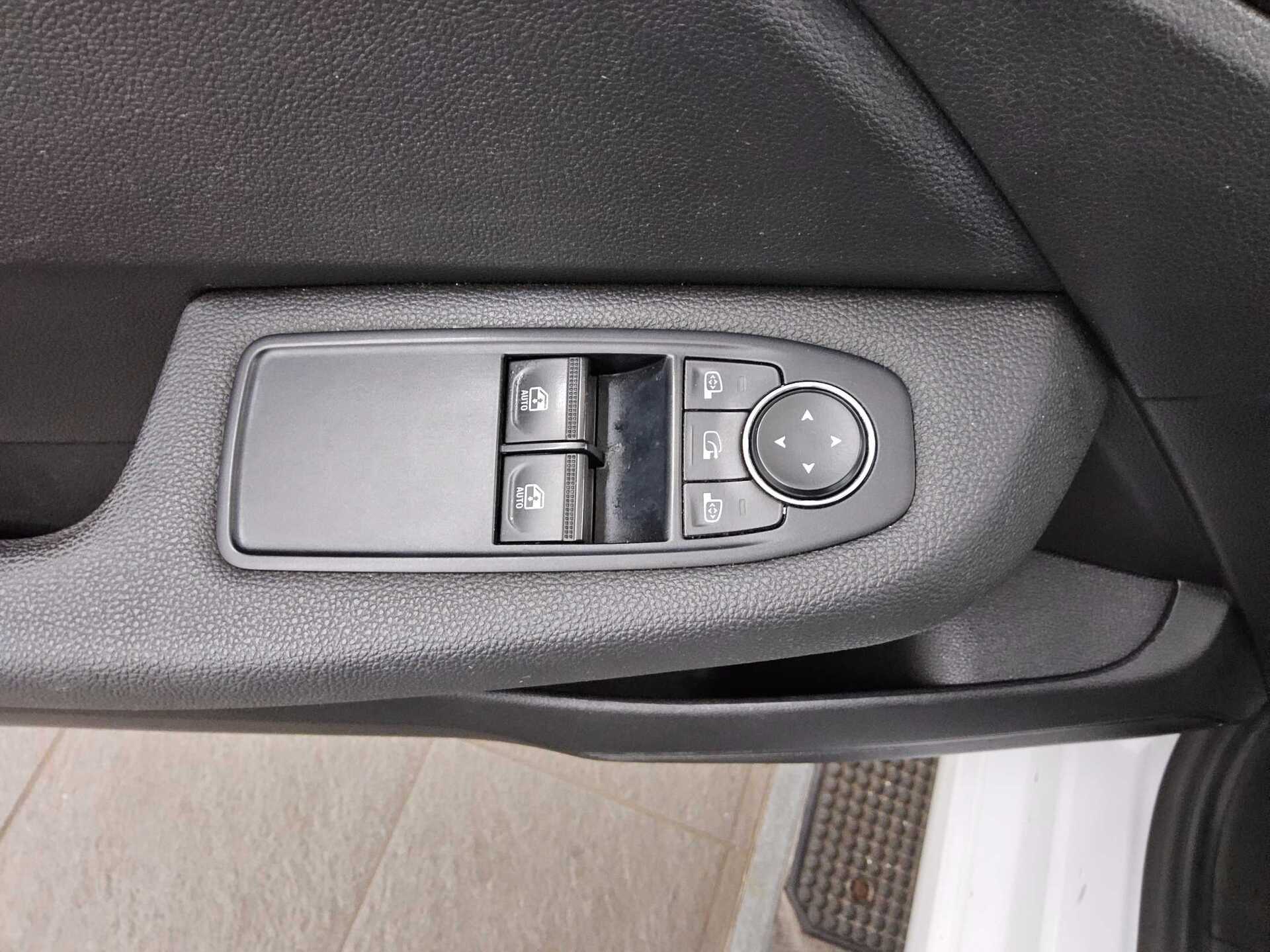 Renault Clio 1.0 Business Ed. Navi LED DAB Shz PDC 9