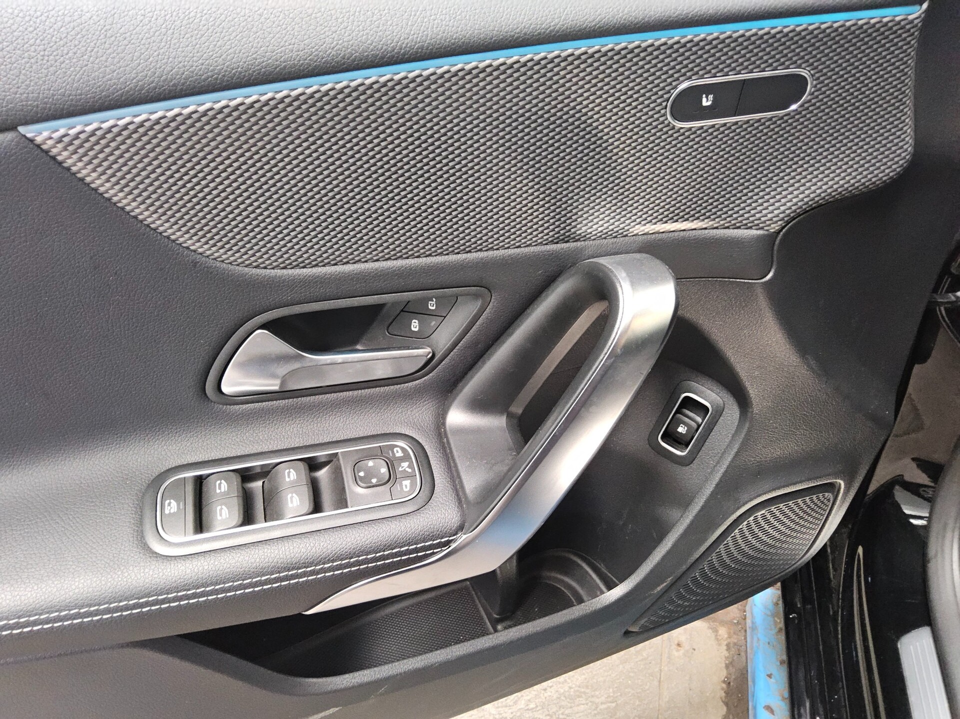 Mercedes-Benz A 250 e Progressive T-Leder Navi LED RfK Shz 10