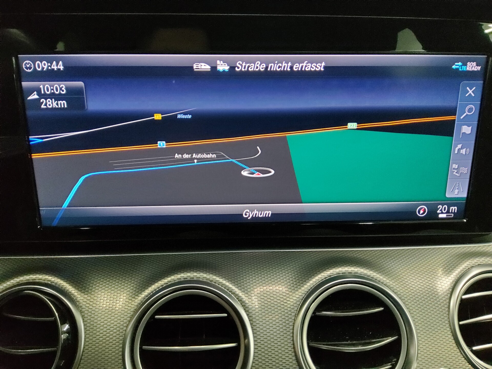 Mercedes-Benz E 300 T d Avantgarde Leder Navi LED RfK Distr+ 7