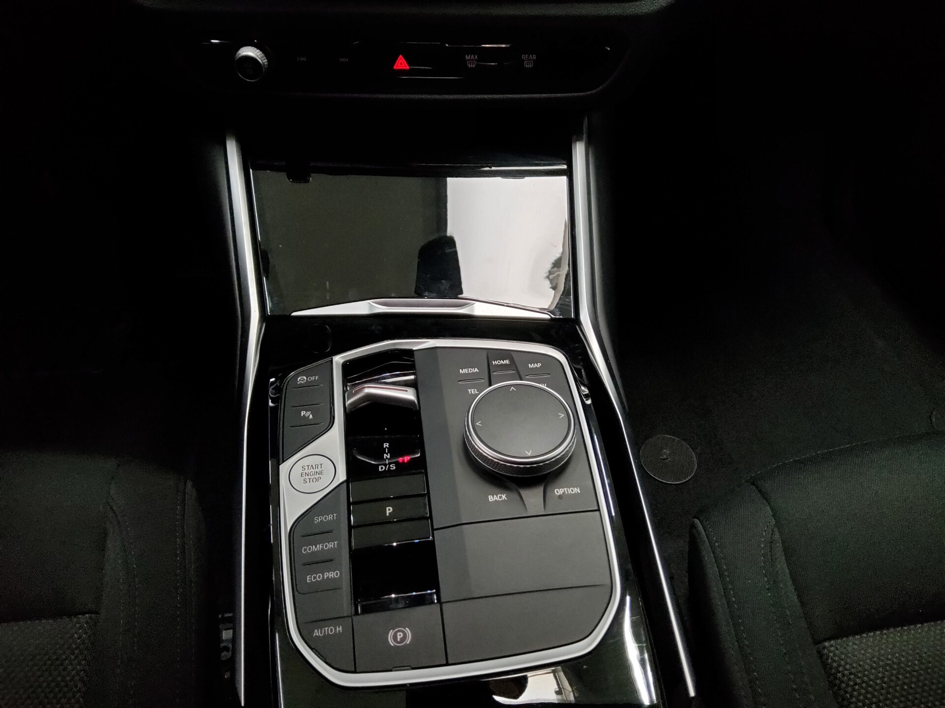 BMW 320dA Touring Navi LED HiFi AHK PDC Shz Tempomat 6