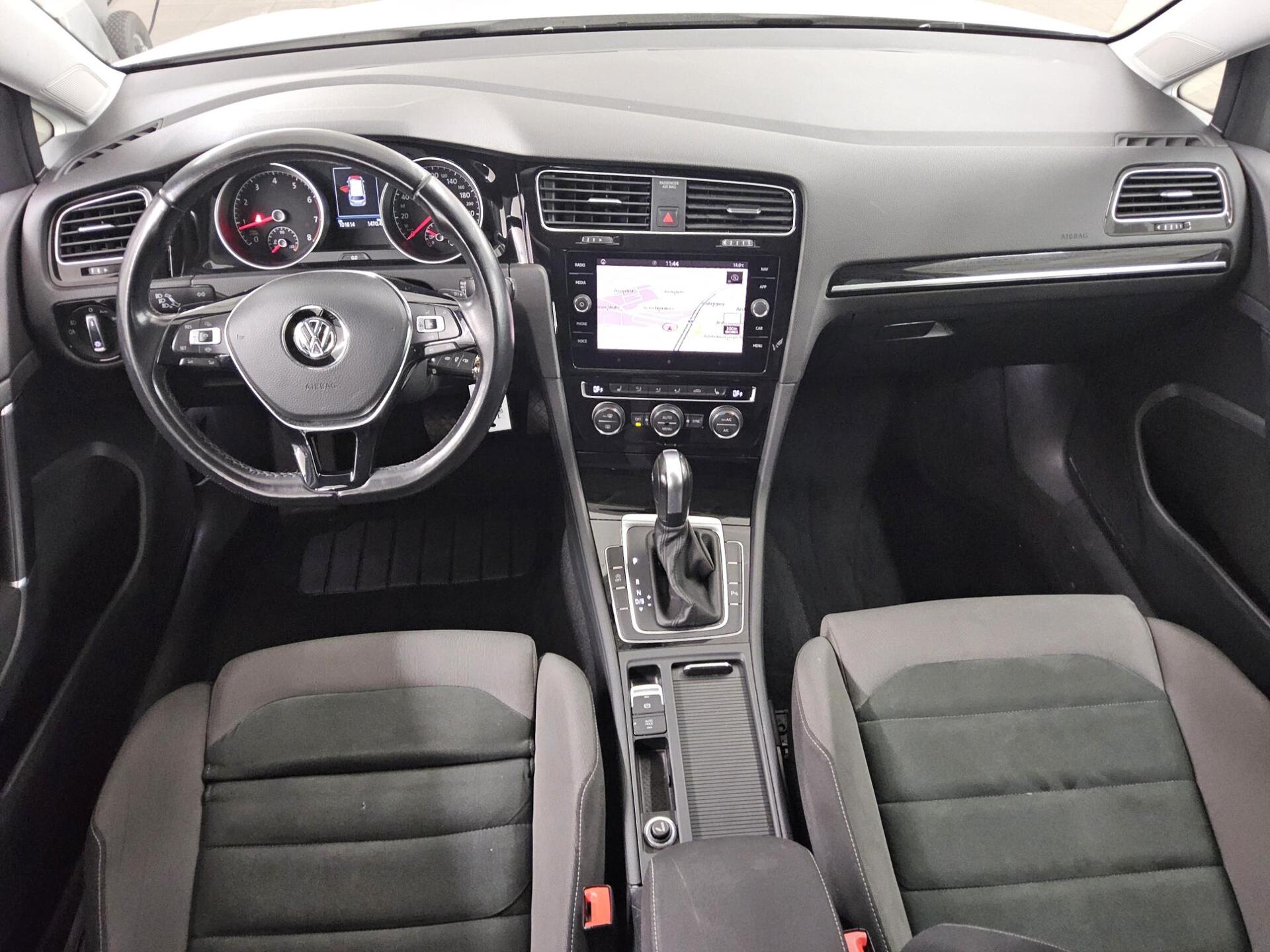 Volkswagen Golf-7 Var. 1.5 TSI Highline Navi LED ACC PDC 5