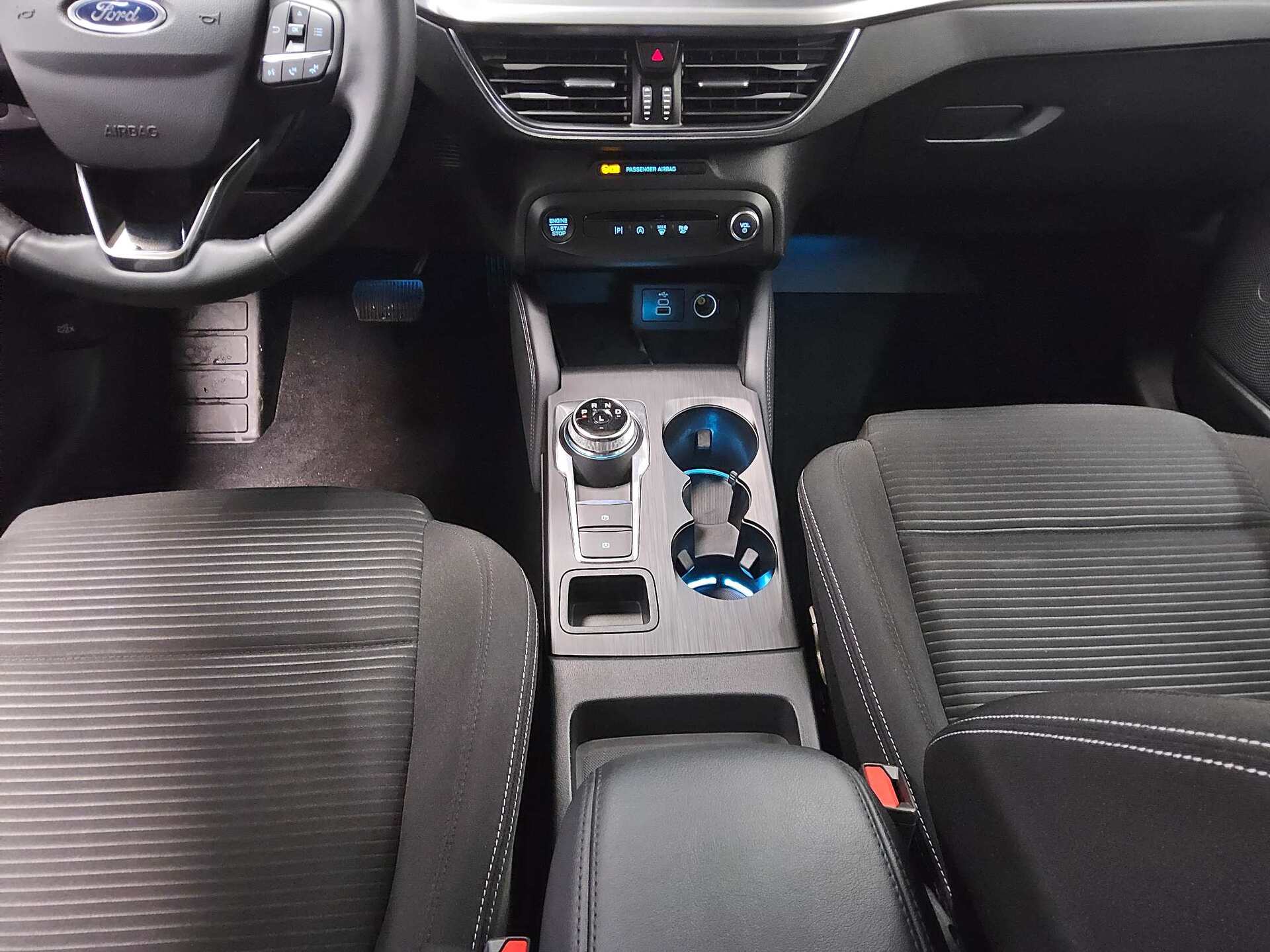 Ford Focus Turnier 1.5 EB Titanium X Navi DC LED RFK 6