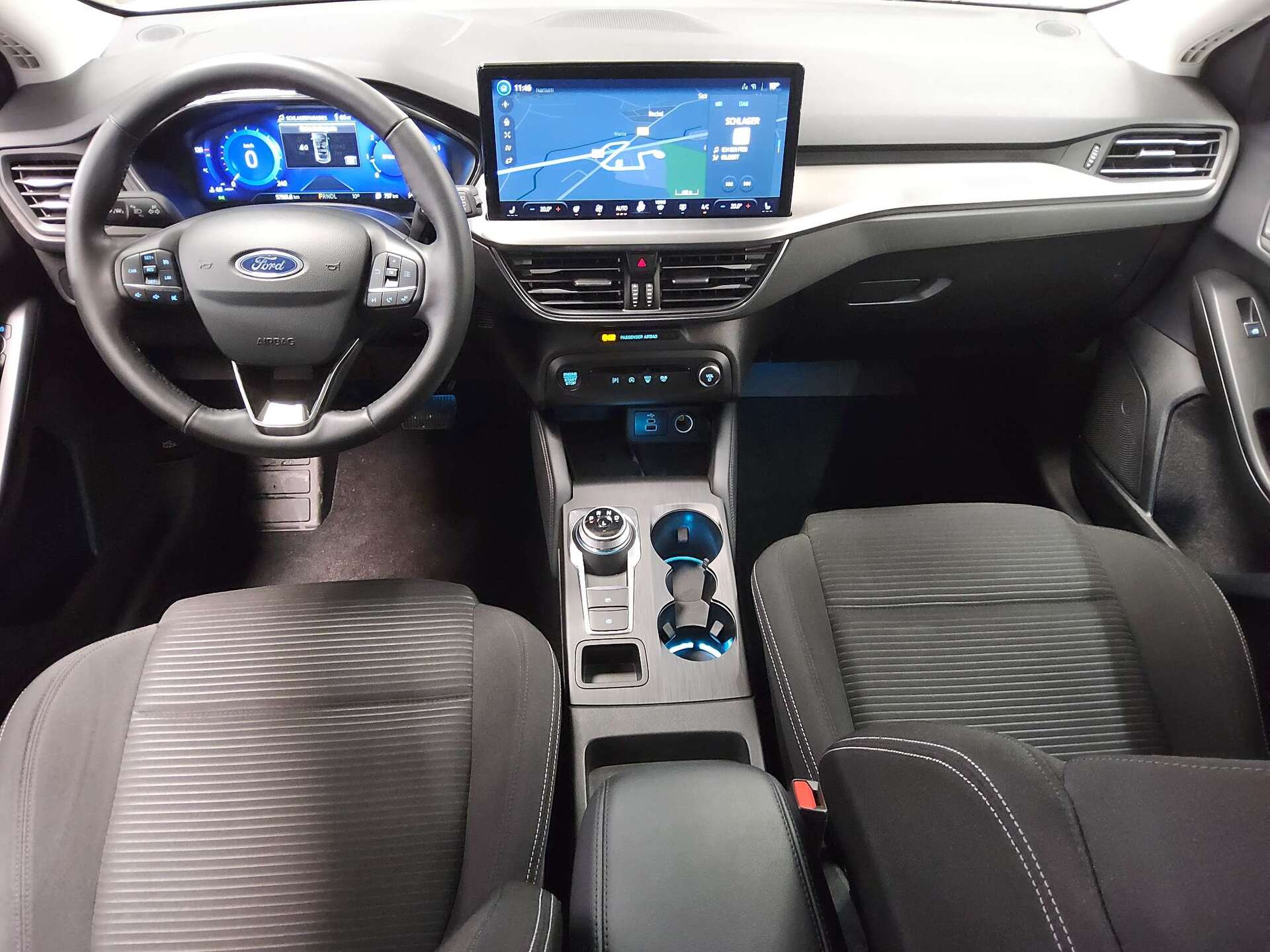 Ford Focus Turnier 1.5 EB Titanium X Navi DC LED RFK 5