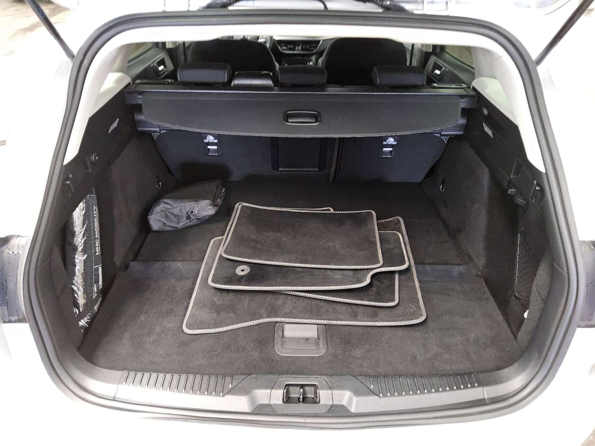 Ford Focus Turnier 1.5 EB Titanium X Navi DC LED RFK 12