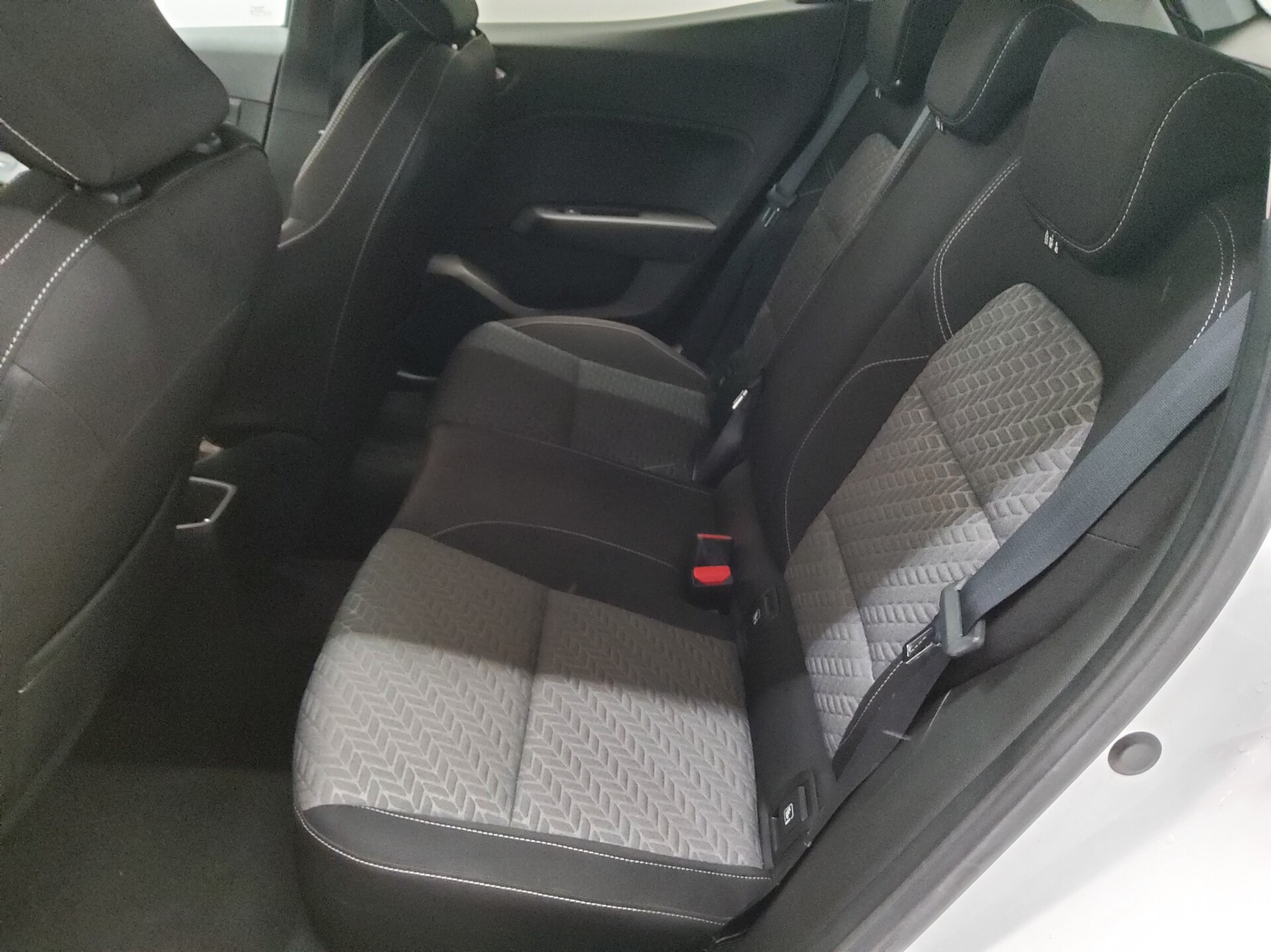 Renault Clio 1.0 Navi LED DAB+ PDC Shz 13