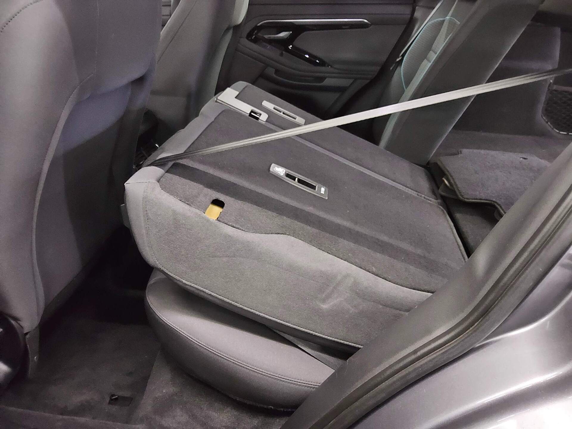 Land Rover Range Rover Evoque D240 AWD Navi AHK StHzg RFK 12