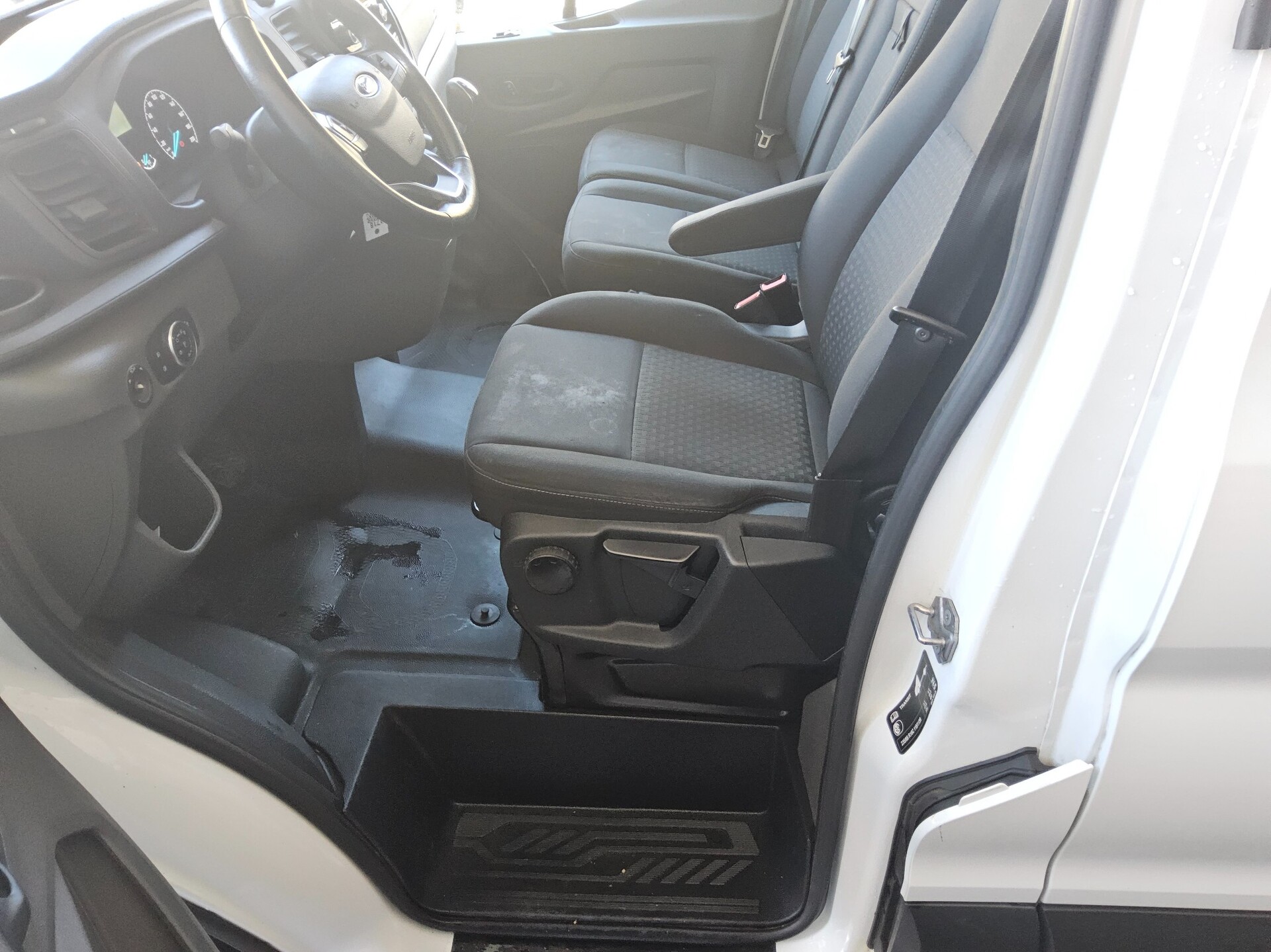 Ford Transit FT 350 2.0 TDCi Trend AHK PDC RfK Klima 8