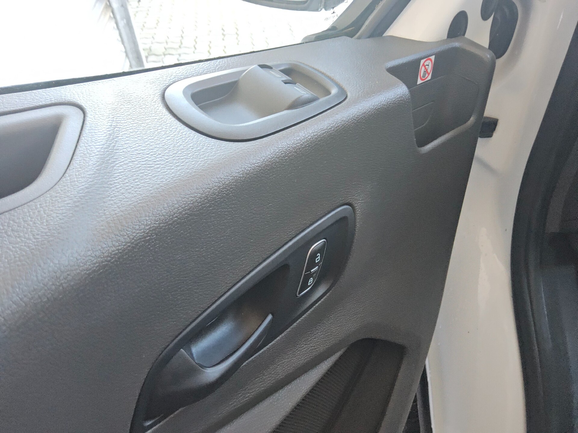 Ford Transit FT 350 2.0 TDCi Trend AHK PDC RfK Klima 9