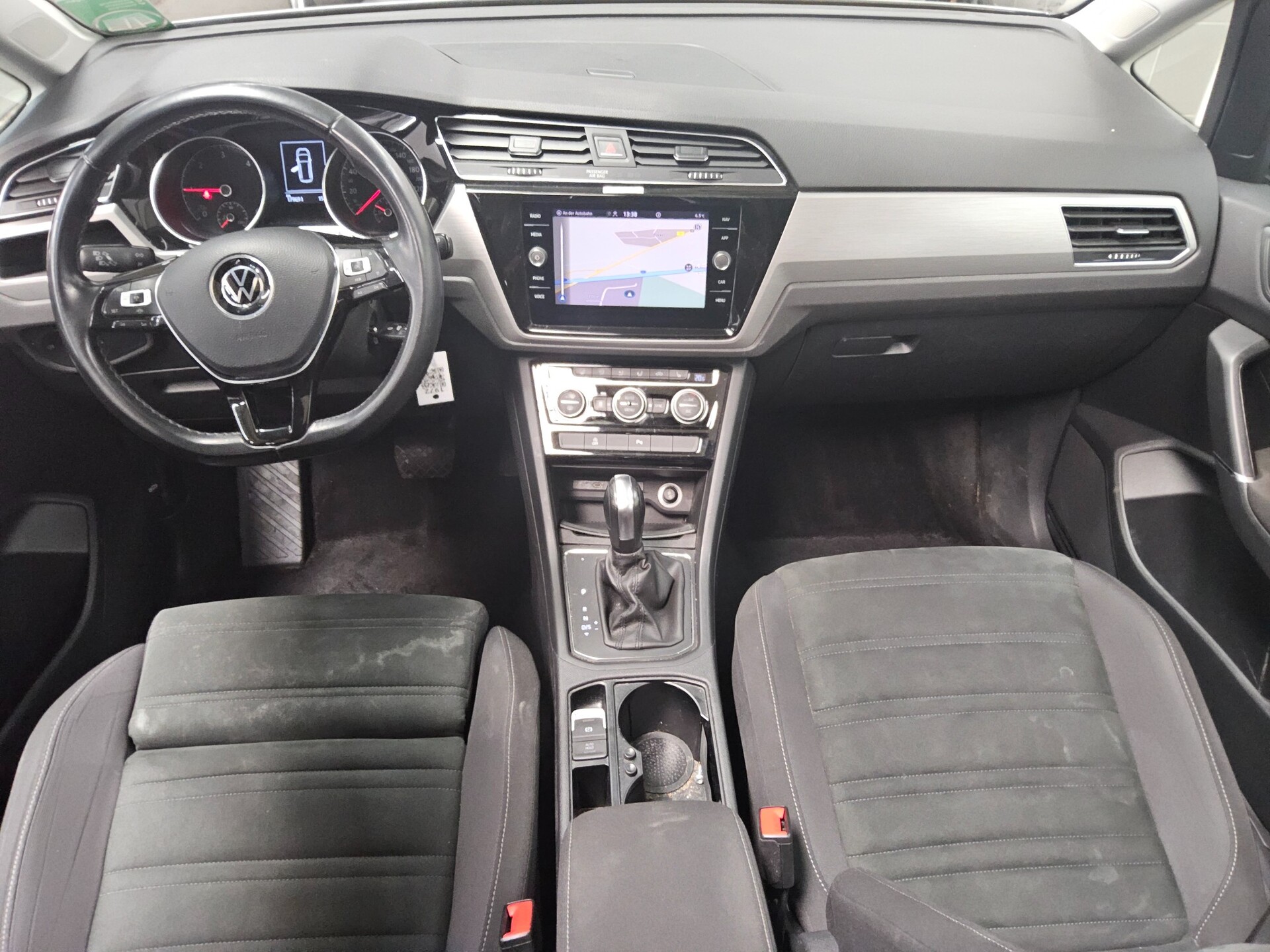 Volkswagen Touran 2.0 TDI Comf. Navi Panorama AHK Sthzg 5