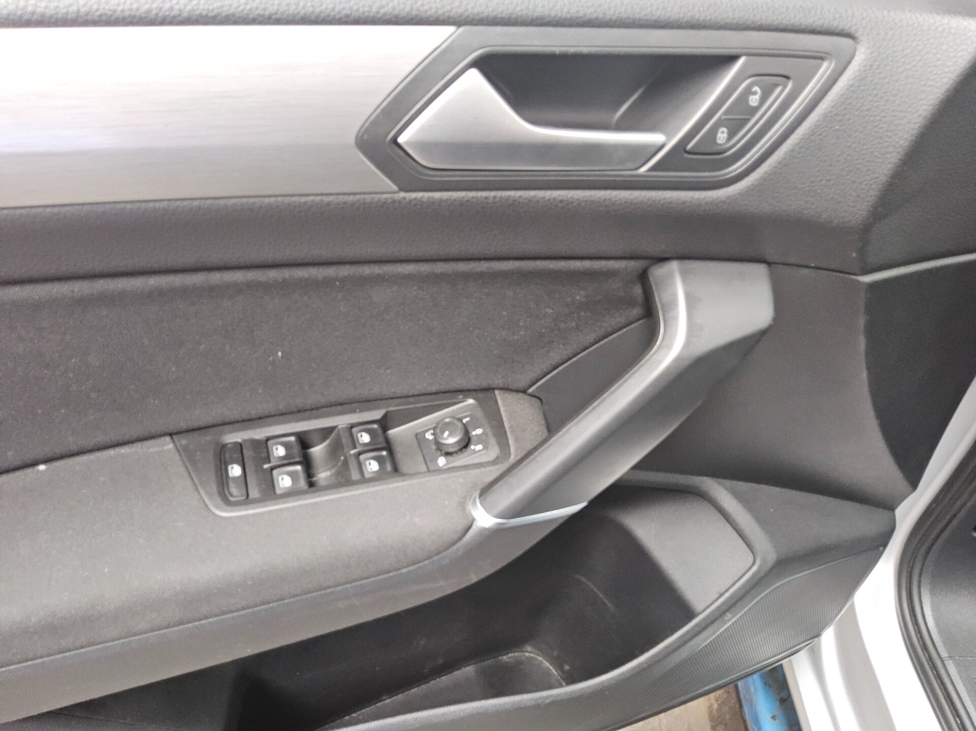 Volkswagen Touran 2.0 TDI Comf. Navi Panorama AHK Sthzg 9