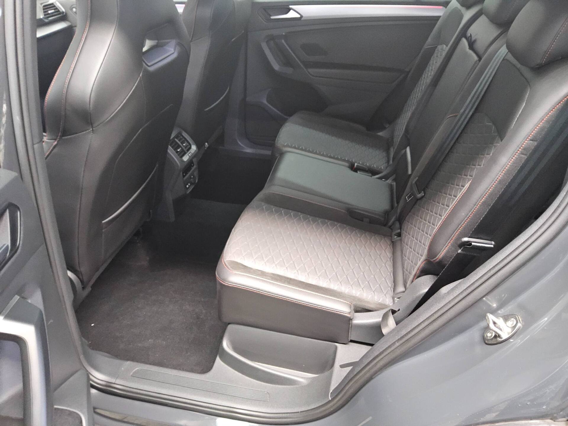 Seat Tarraco 2.0 TDI 4Drive FR-Line T-Leder Navi LED 13