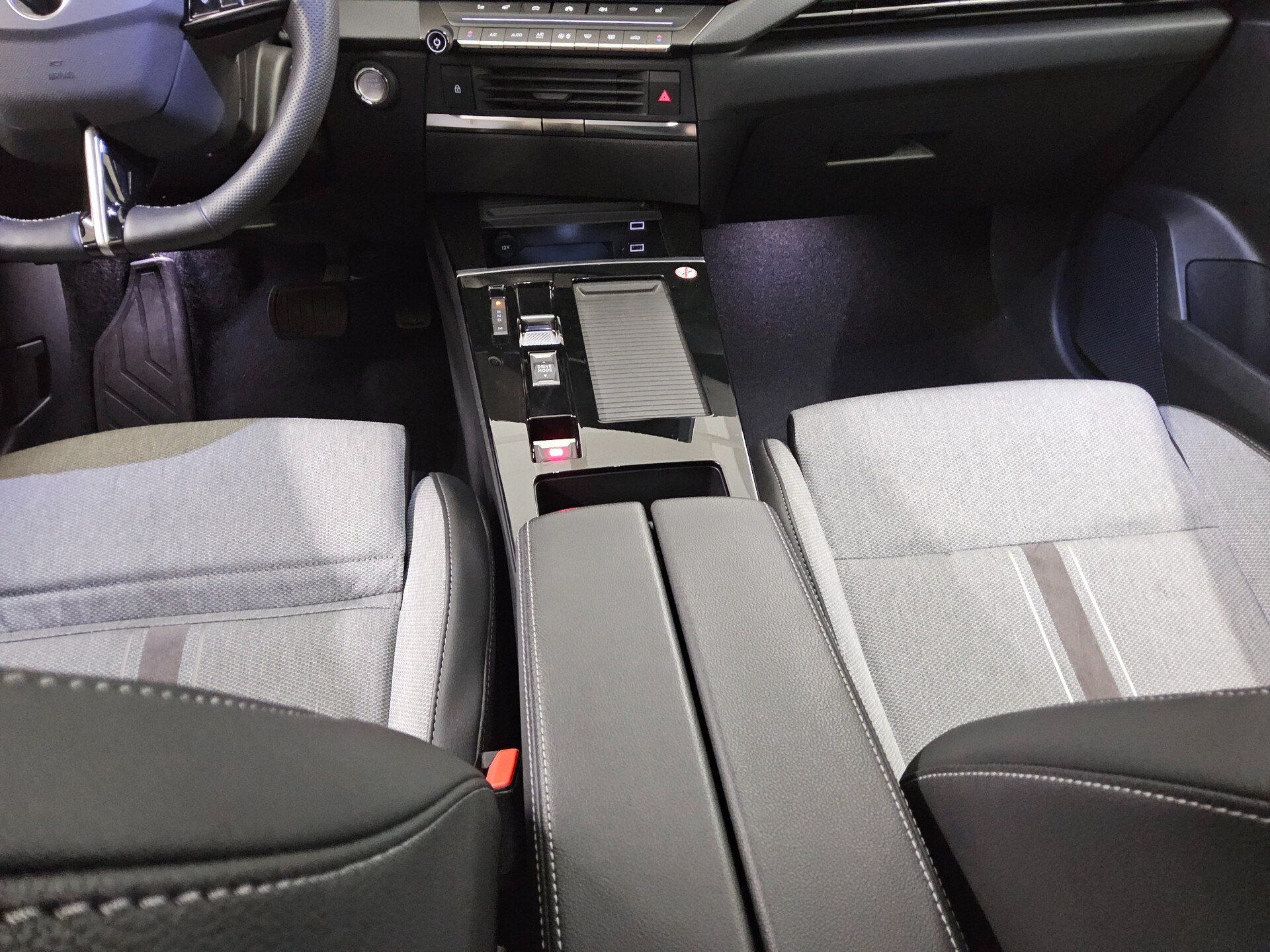 Opel Astra ST 1.5 D Elegance T-Leder Navi LED RFK 6