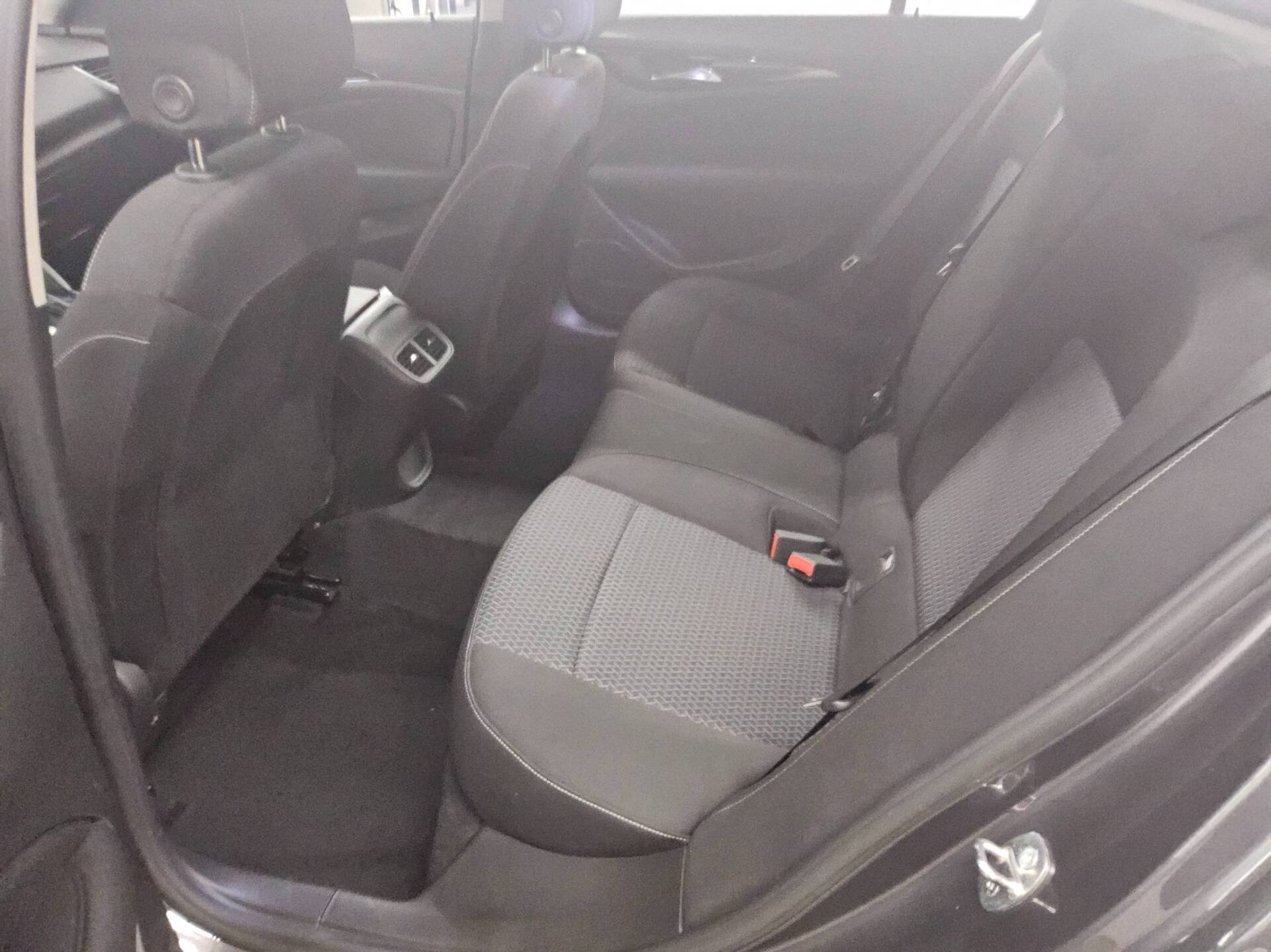 Opel Insignia 2.0 CDTI Business Ed. Navi LED Shz PDC 12