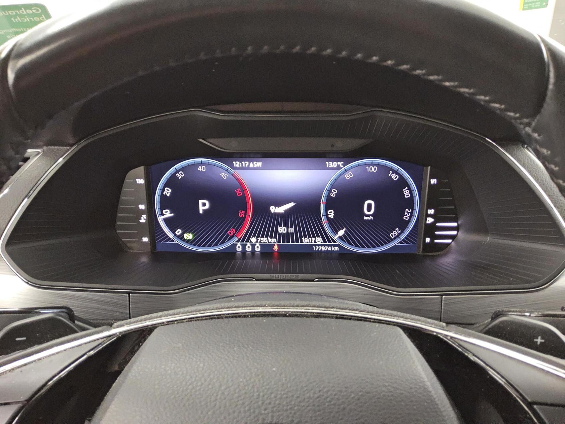 Skoda Superb Kombi 2.0 TDI Ambition Navi LED vc RFK 8