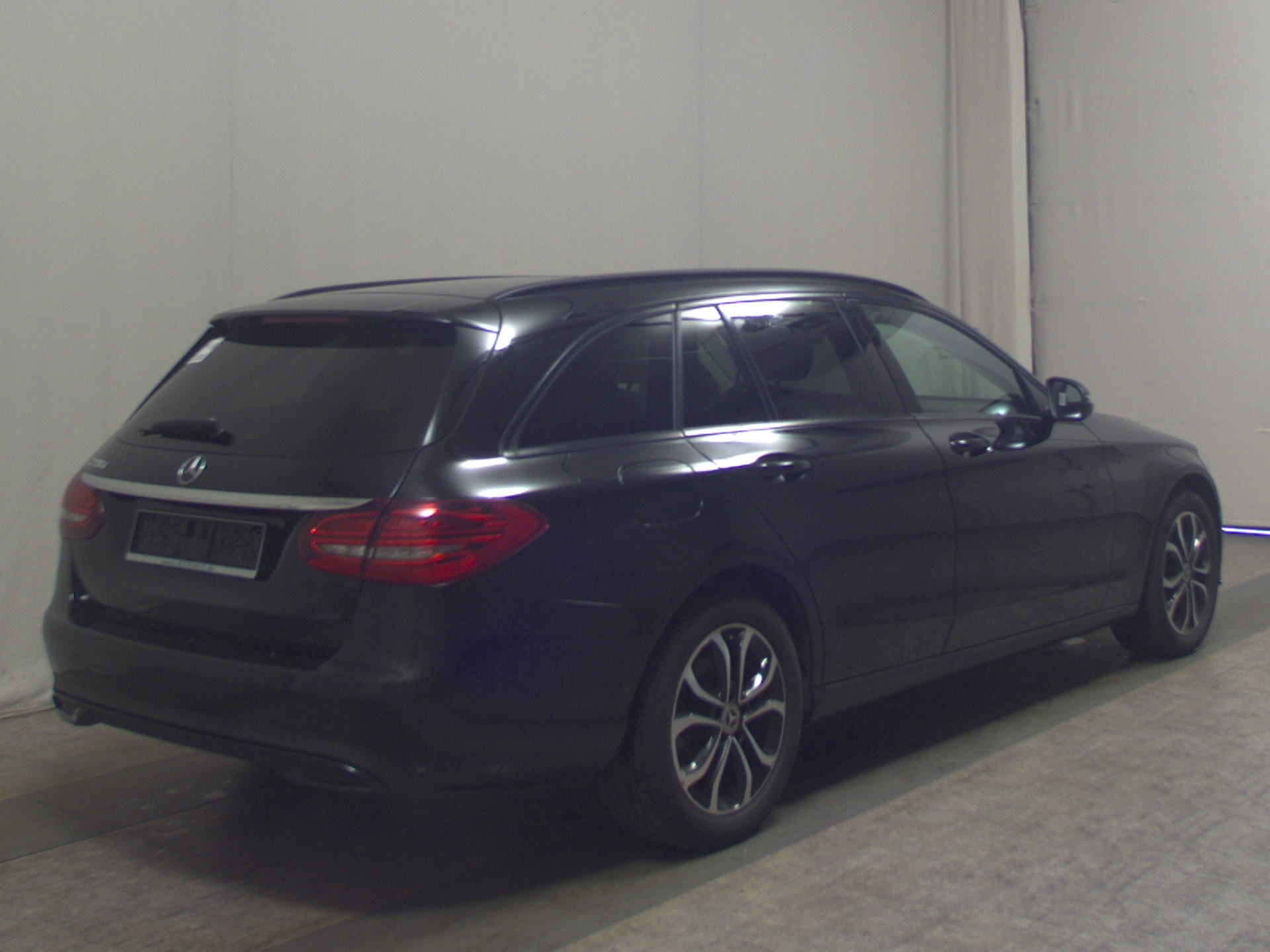 Mercedes-Benz C 220 T d Avantgarde Night Navi LED Pano RfK 4