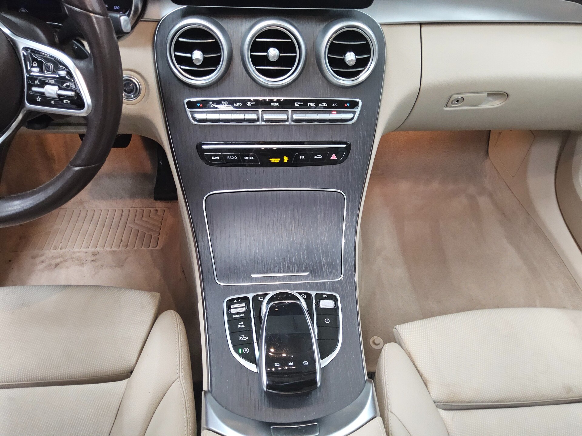 Mercedes-Benz C 220 T d Avantgarde Night Navi LED Pano RfK 6