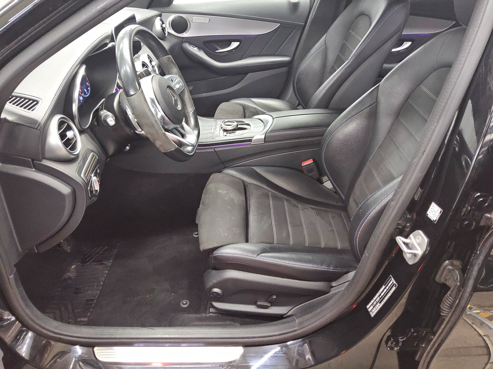 Mercedes-Benz C 220 T d AMG-Line Night Widescreen Navi LED AHK 9