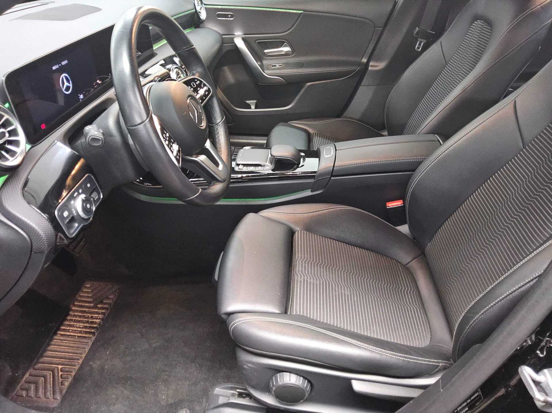 Mercedes-Benz A 200 d Progressive T-Leder Navi LED MBUX RfK 9