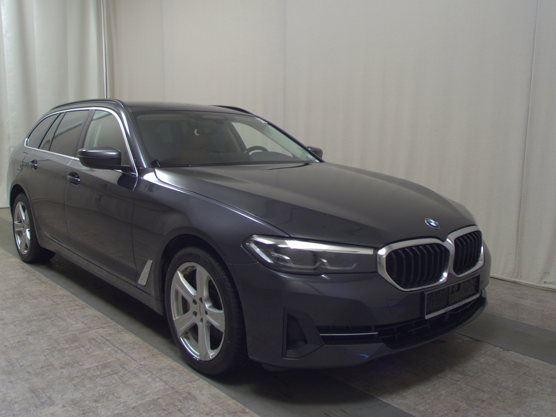 BMW 530e Touring Leder Navi LED LC-Pro AHK ACC Shz 3
