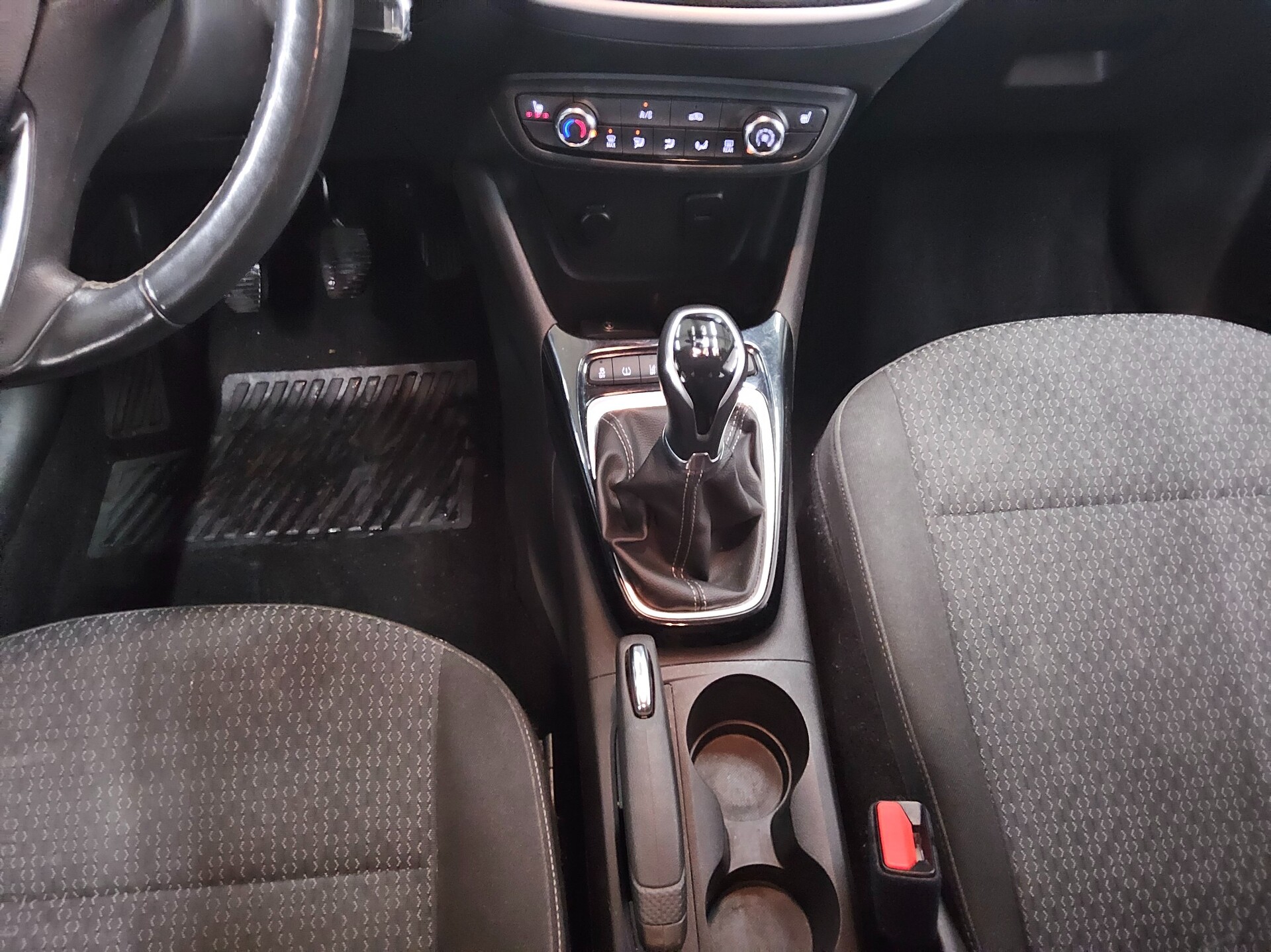 Opel Crossland X 1.2 Selection Shz Klima PDC BT 6