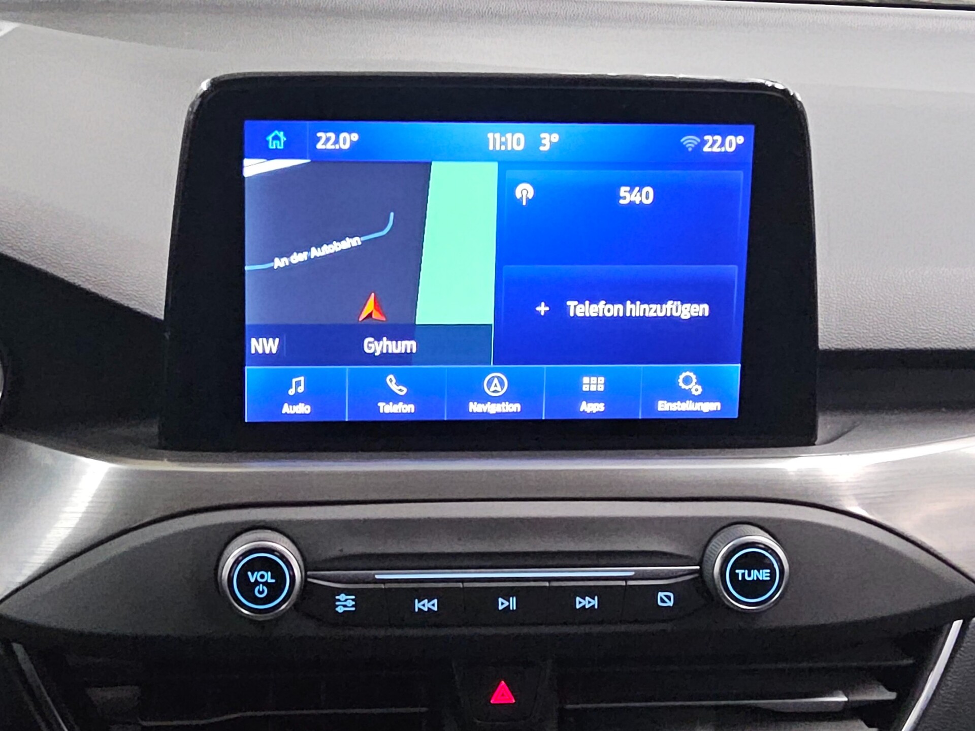 Ford Focus 1.5 EB Titanium Navi LED ACC AHK Shz PDC 7