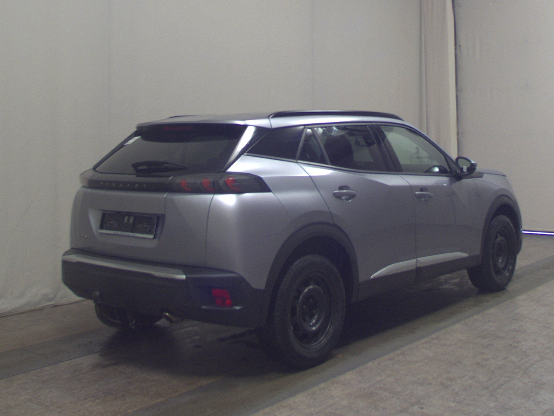 Peugeot 2008 1.5 BlueHDi 130 Allure RfK AHK PDC 4