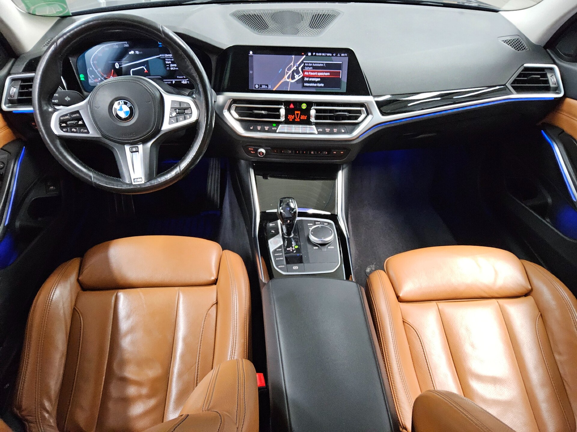 BMW 320dA Touring Sport-Line Leder Navi LED LC AHK 5