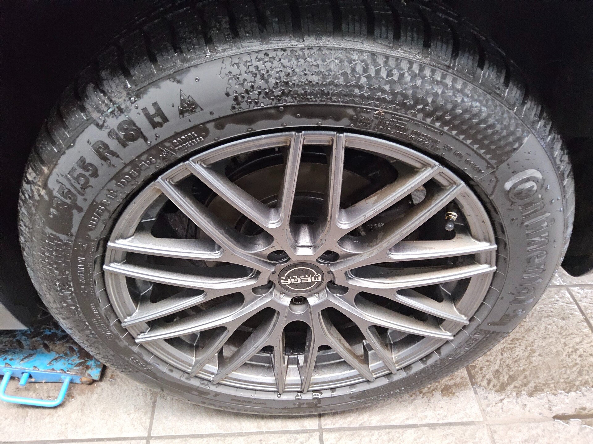 Mercedes-Benz GLA 200 d AMG-Line Navi LED MBUX RfK AHK PDC Shz 11