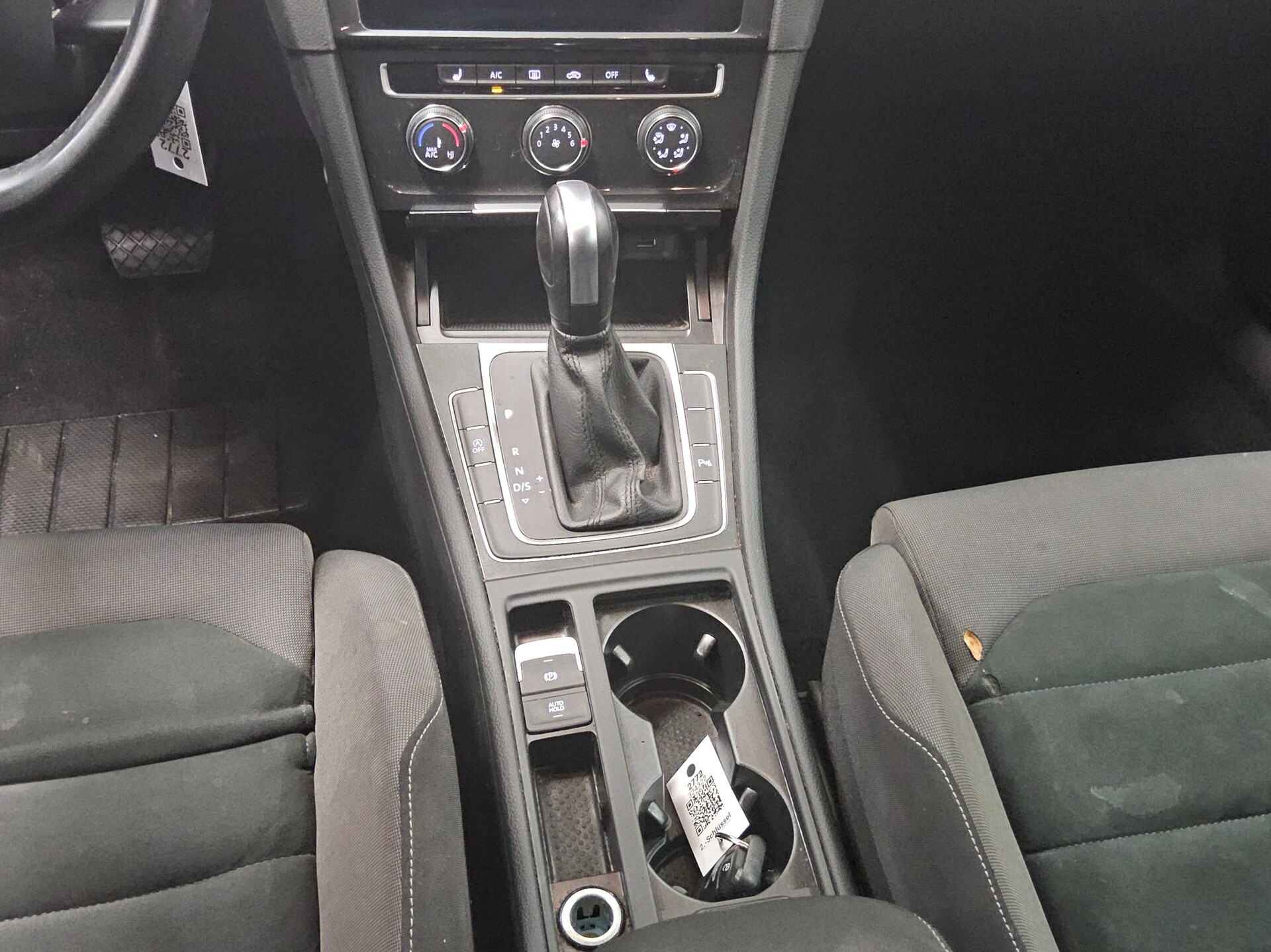 Volkswagen Golf-7 Var. 2.0 TDI Comf. Navi LED AID RFK 6